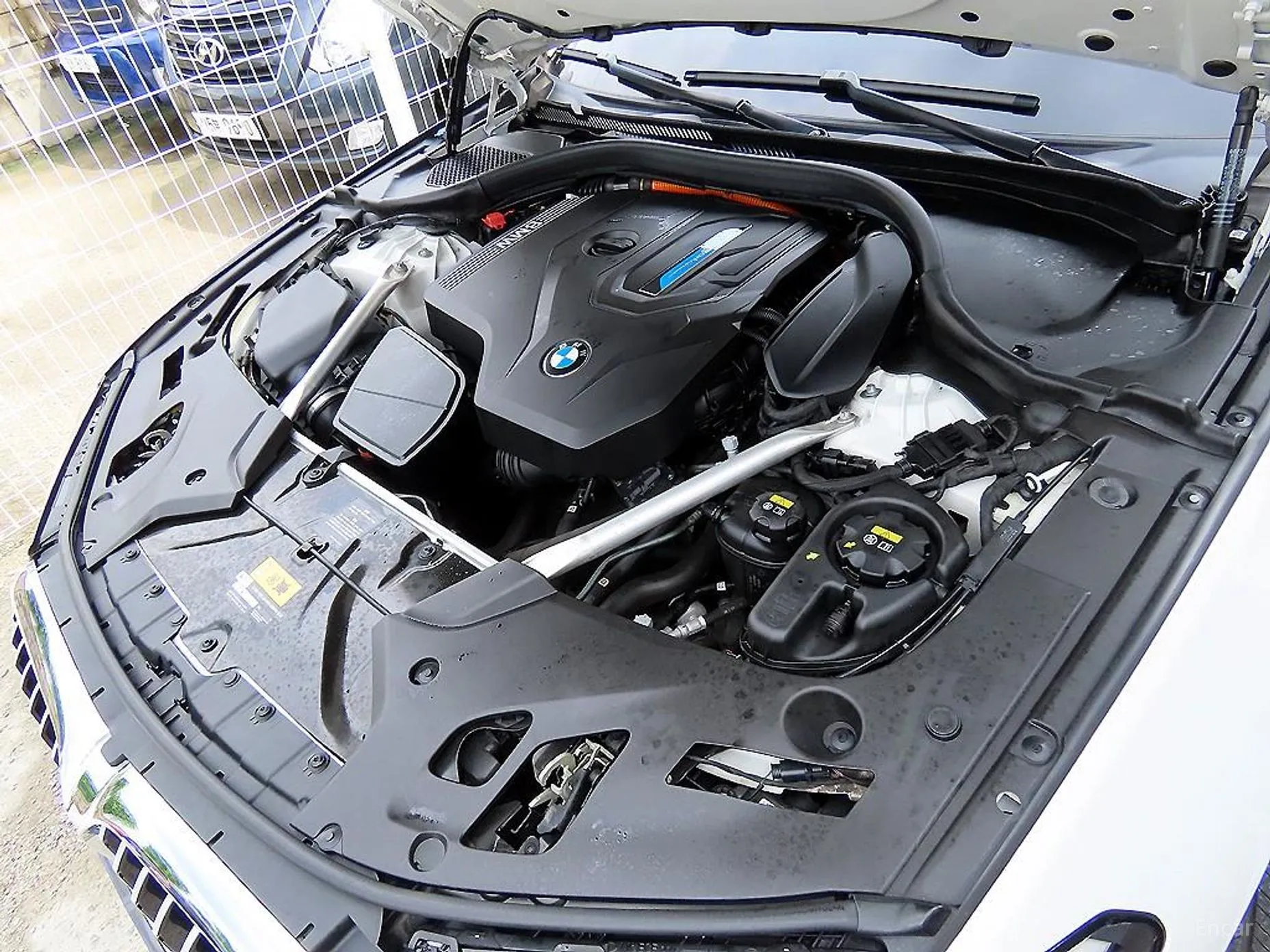 BMW 5 Series (G30) превью 6