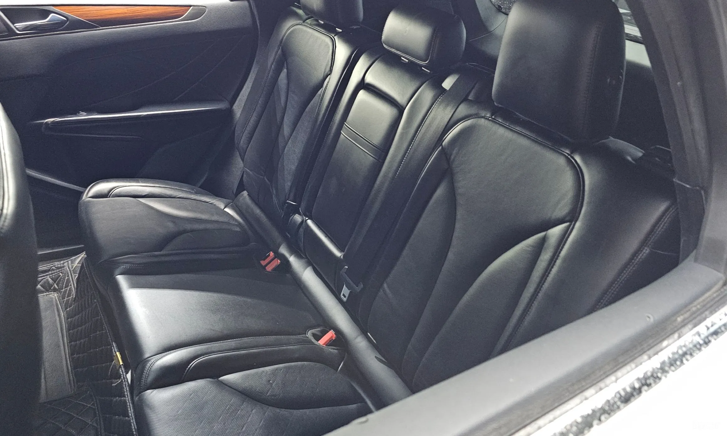 Lincoln MKC превью 11