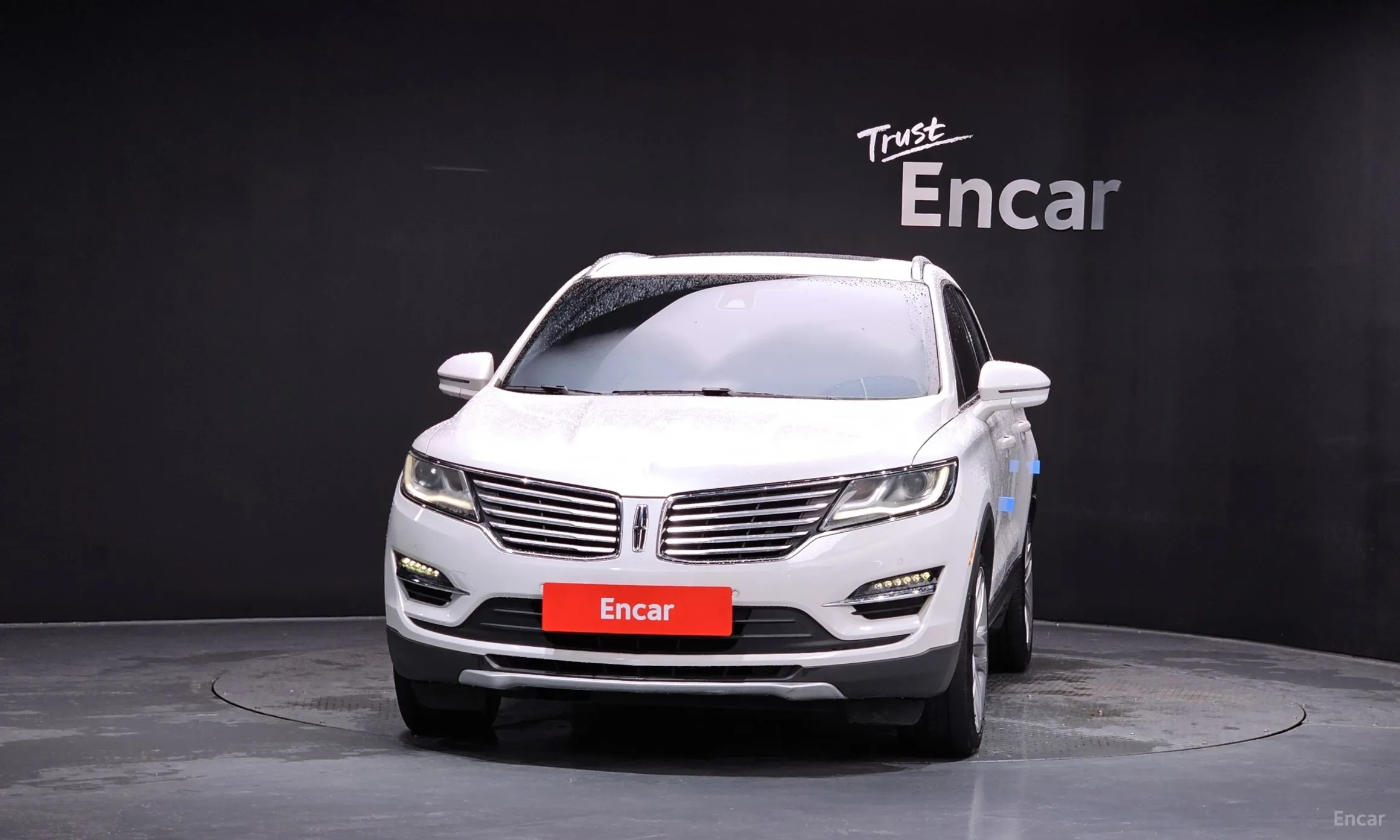 Lincoln MKC превью 3
