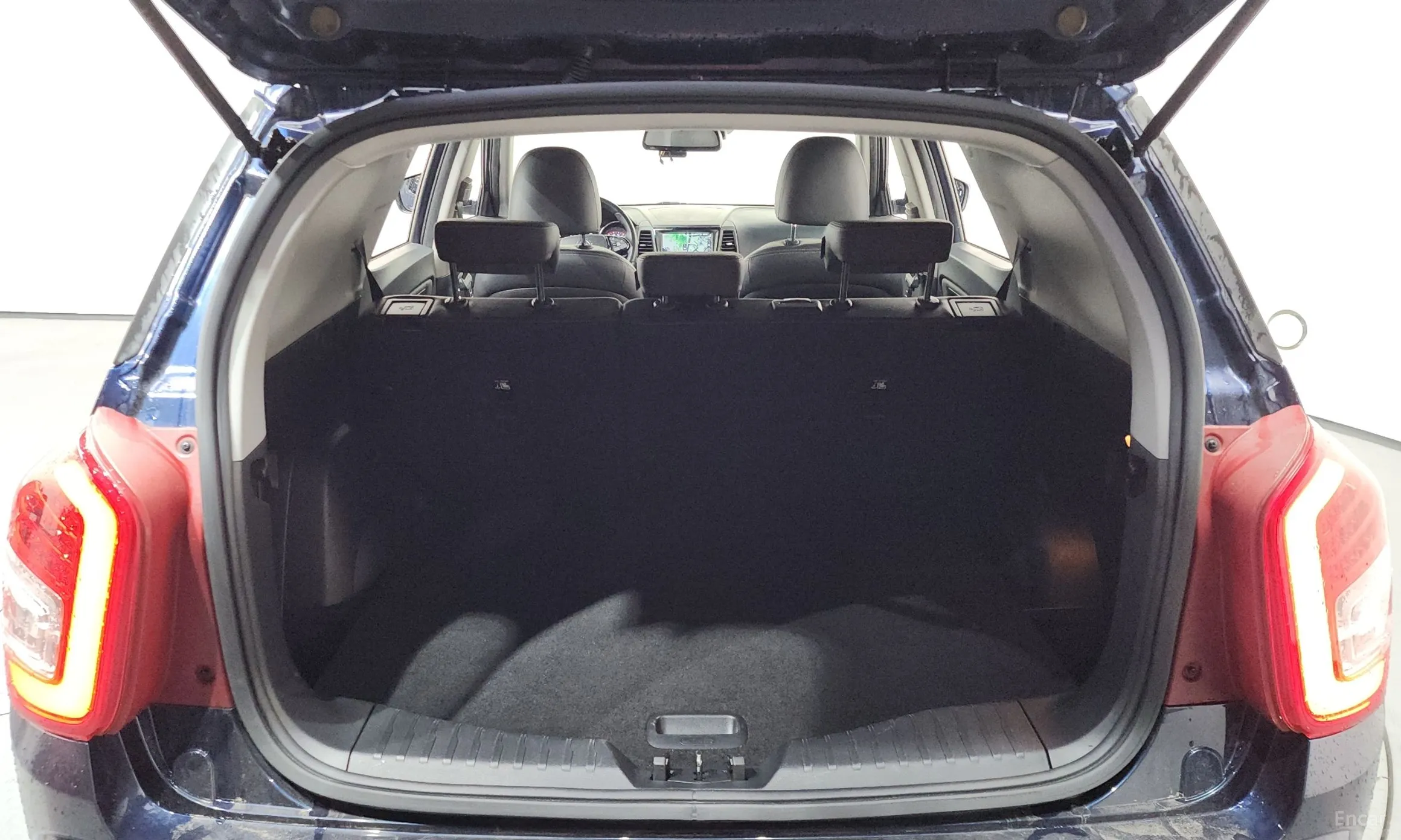 KG Mobility (SsangYong) Tivoli Air превью 19