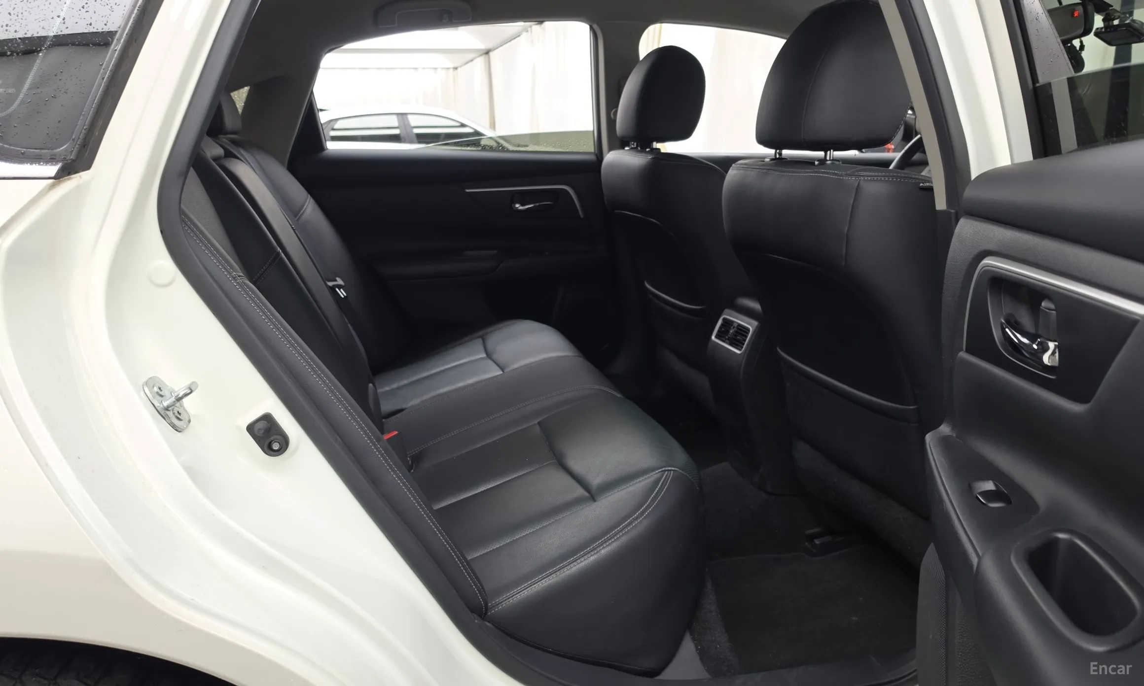 Nissan Altima превью 12