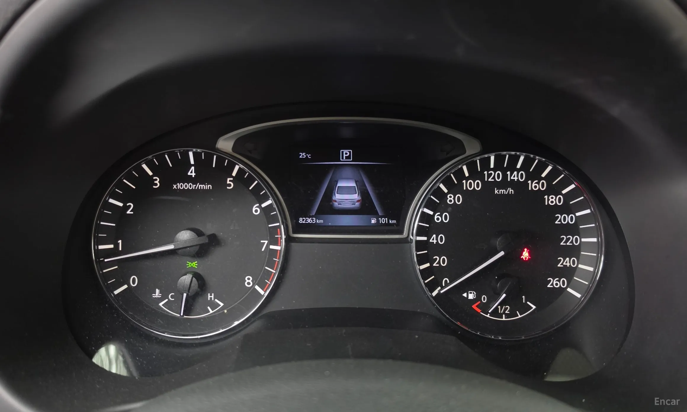 Nissan Altima превью 8
