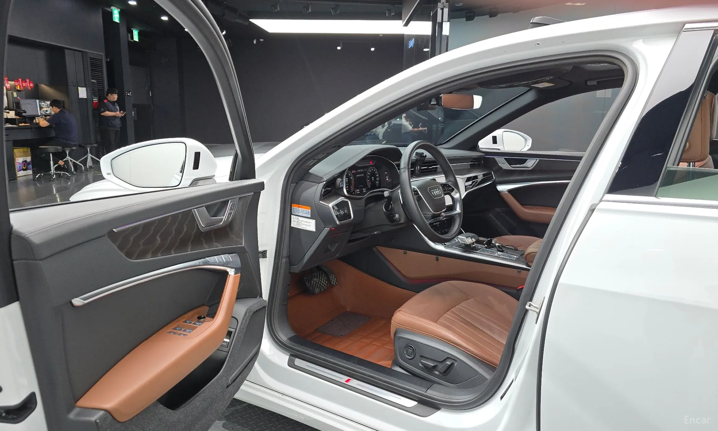 Audi A6 (C8) превью 10