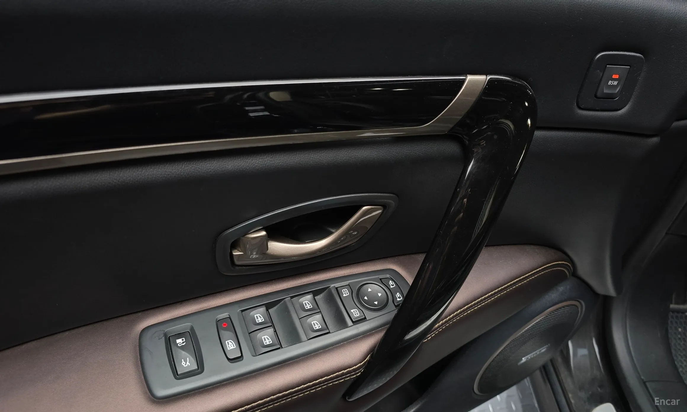 Renault Korea (Samsung) SM7 превью 17