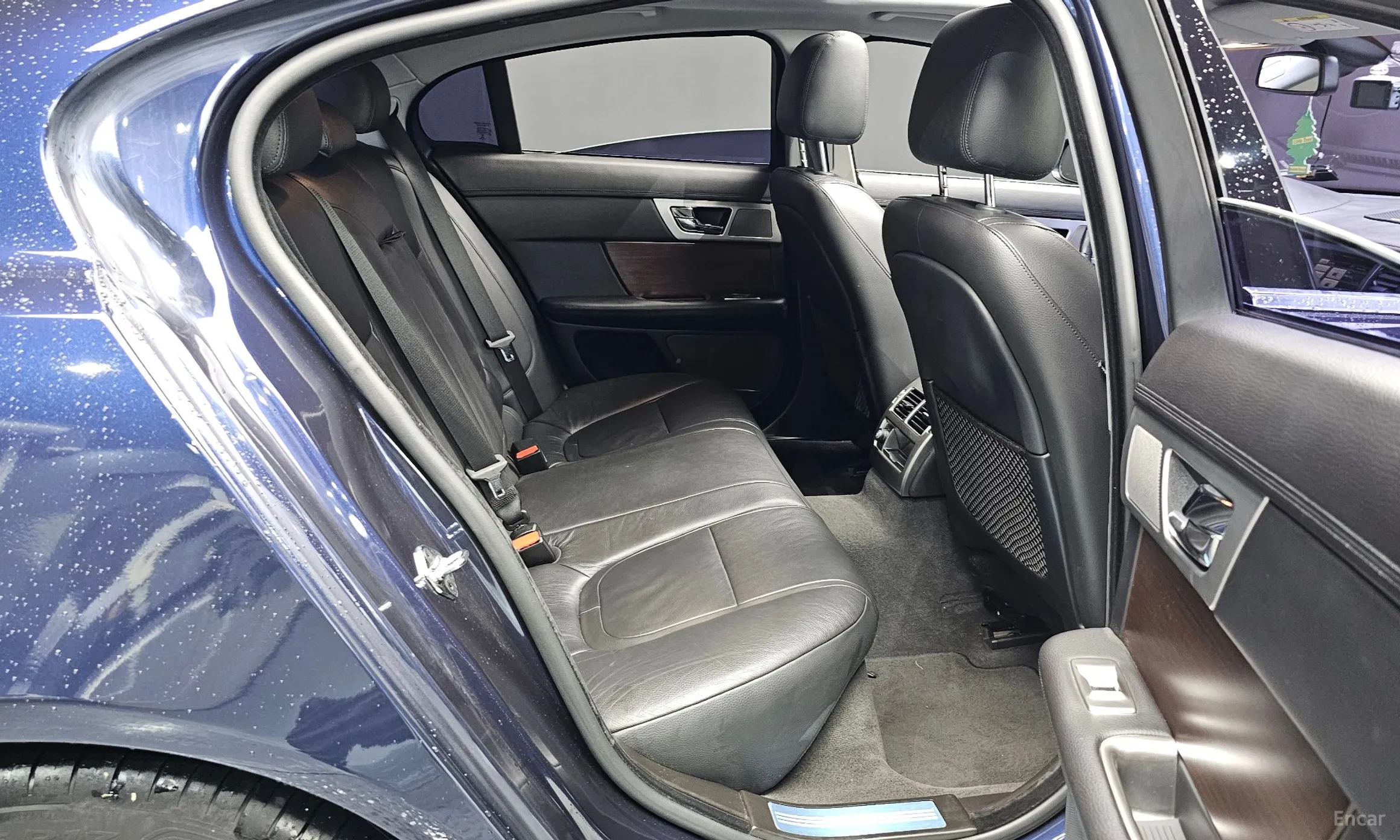 Jaguar New XF превью 11