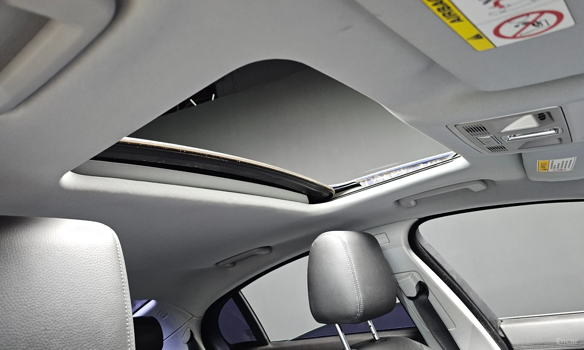 Jaguar New XF превью 19