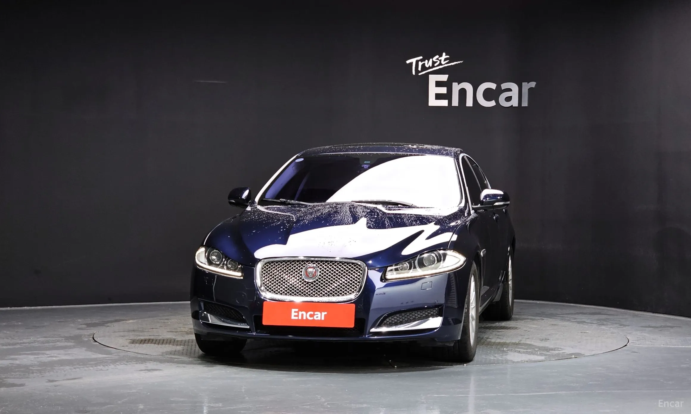 Jaguar New XF превью 3