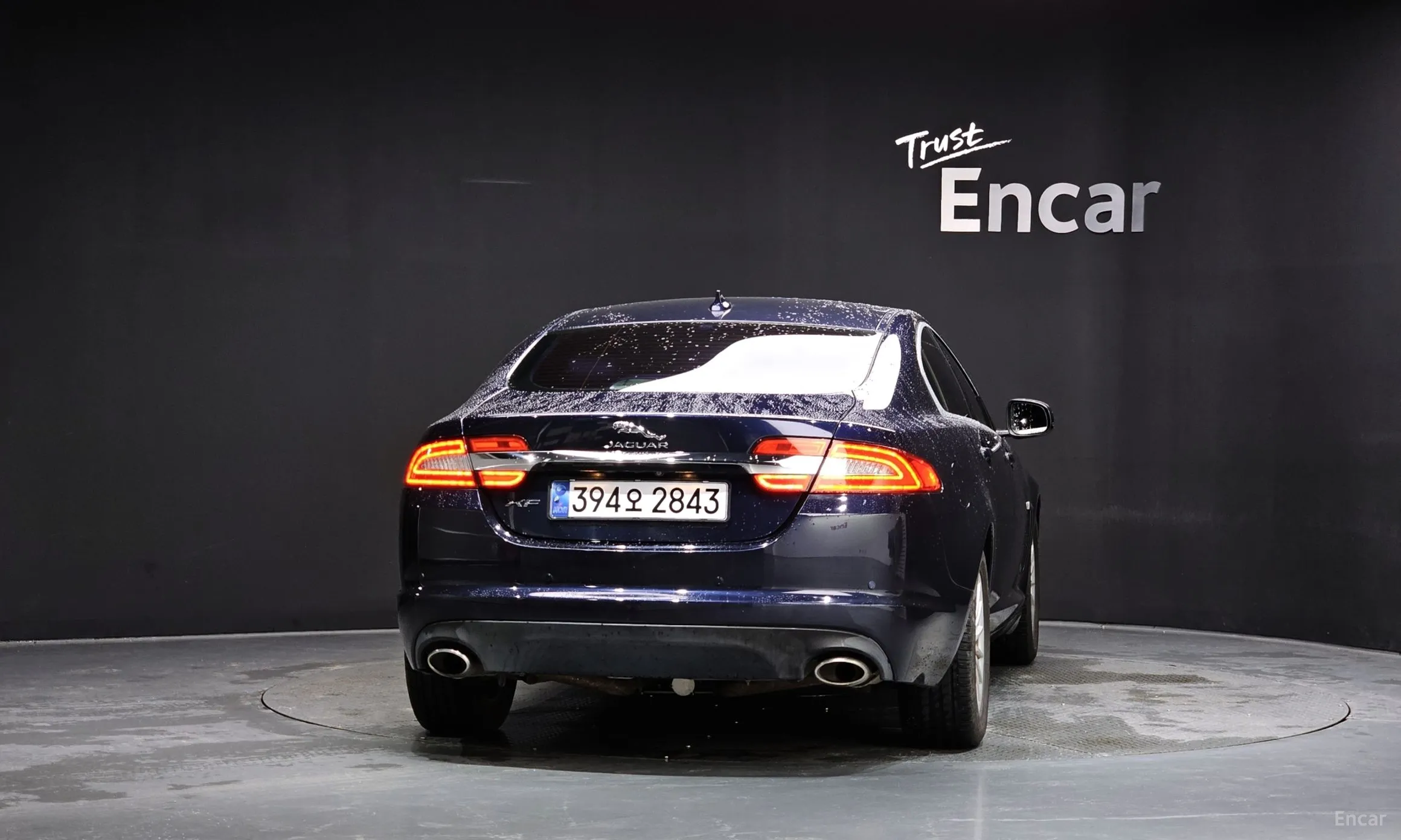 Jaguar New XF превью 4