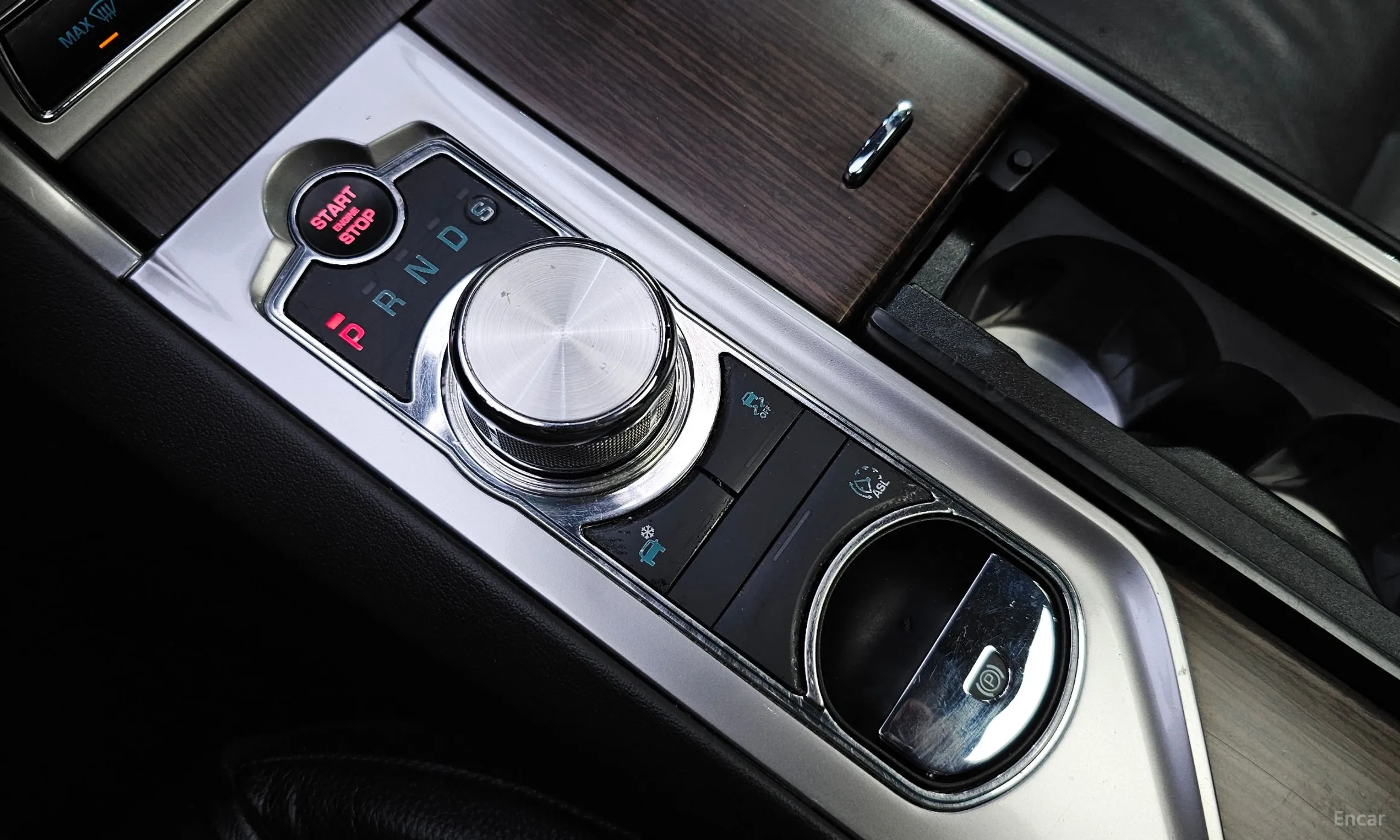 Jaguar New XF превью 9