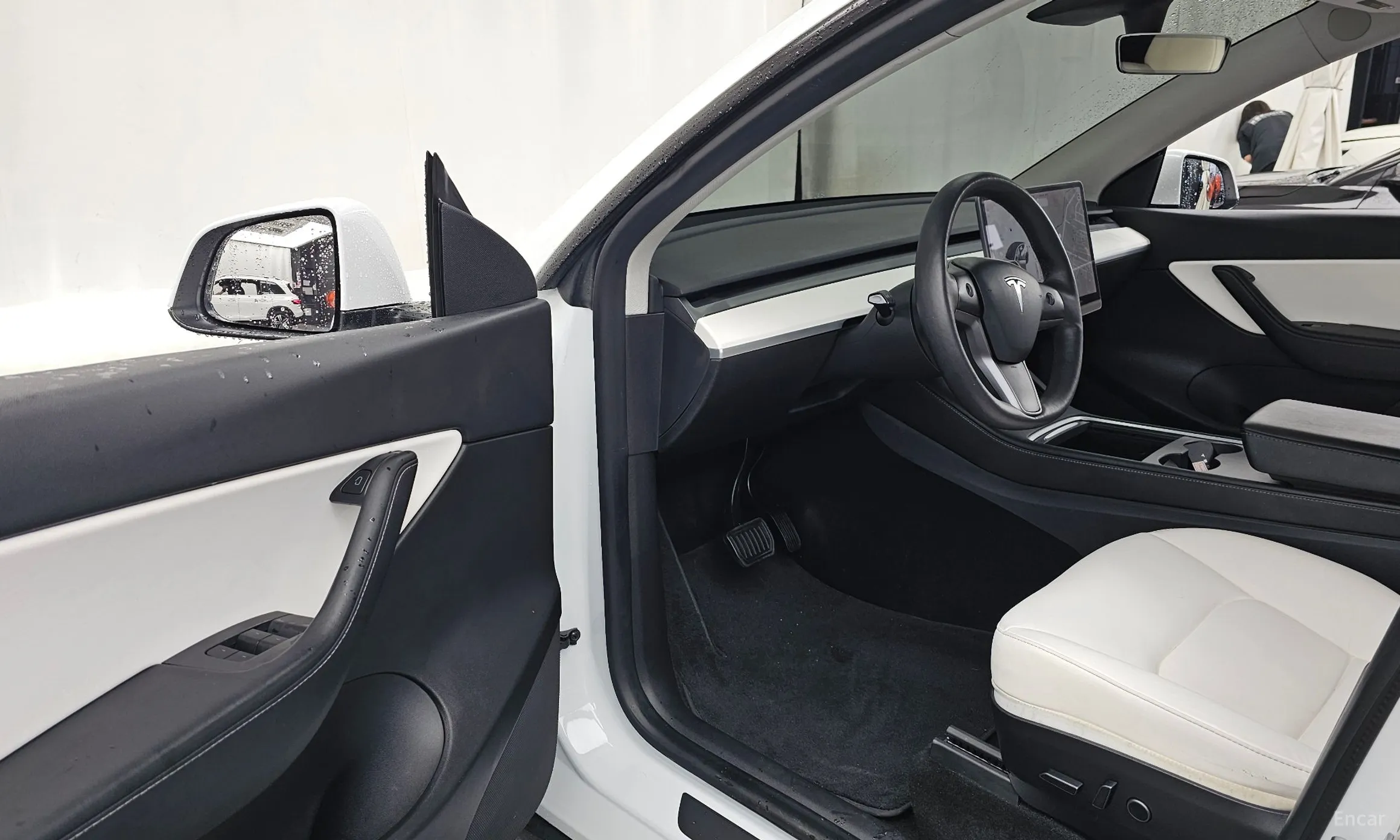 Tesla Model Y превью 10