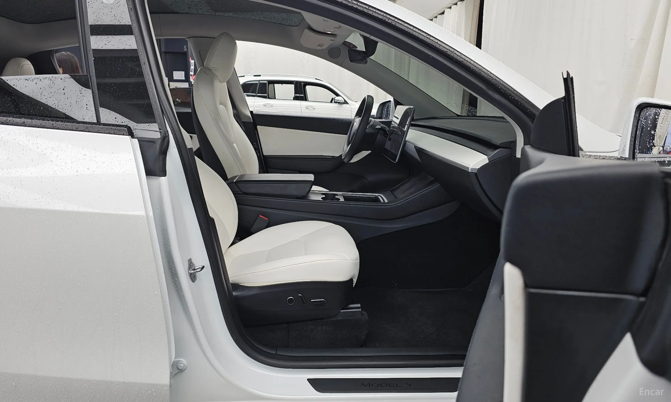Tesla Model Y превью 11
