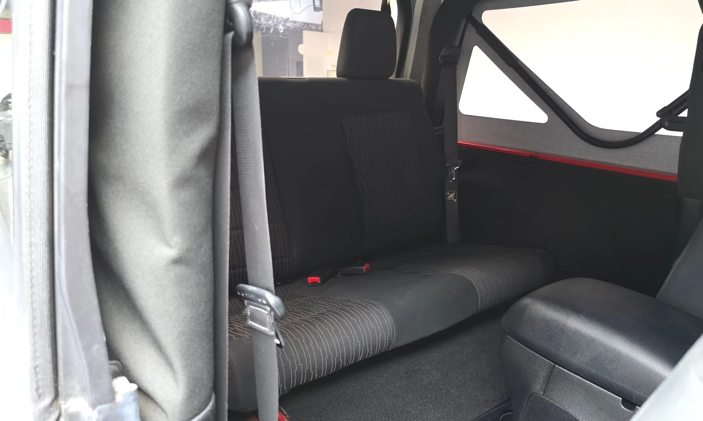 Jeep Wrangler (JK) превью 11