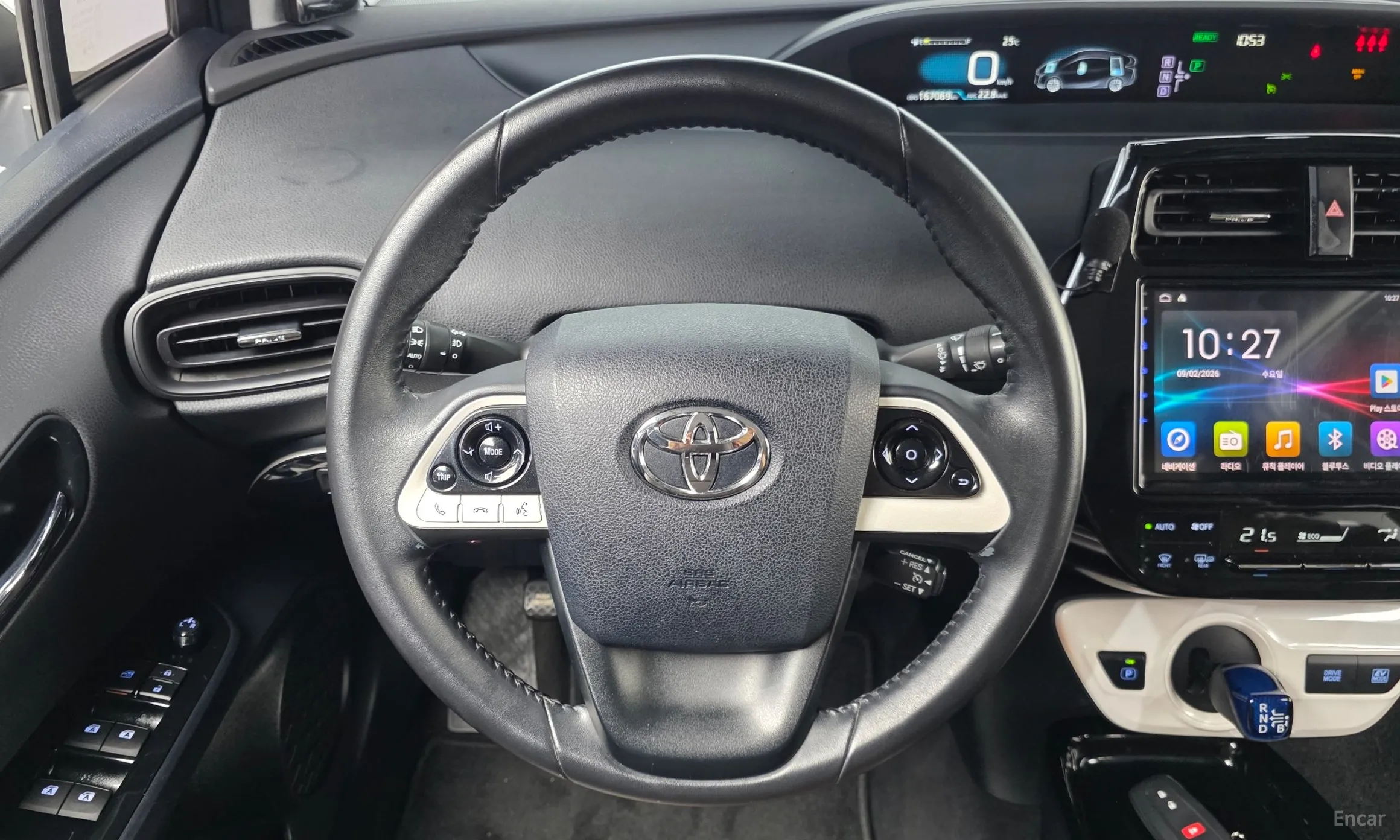 Toyota Prius 4th Generation превью 13