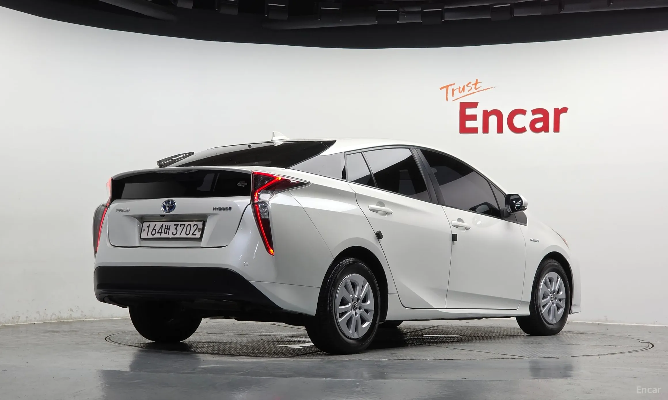 Toyota Prius 4th Generation
