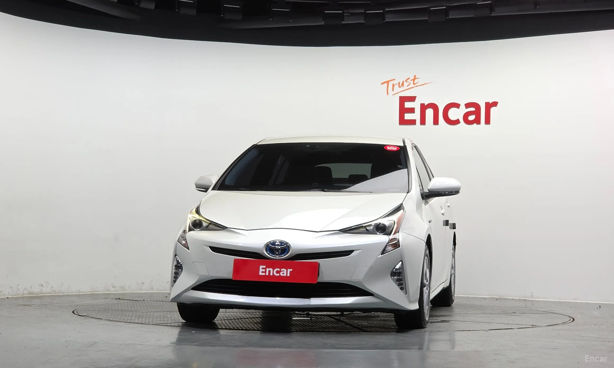 Toyota Prius 4th Generation превью 3