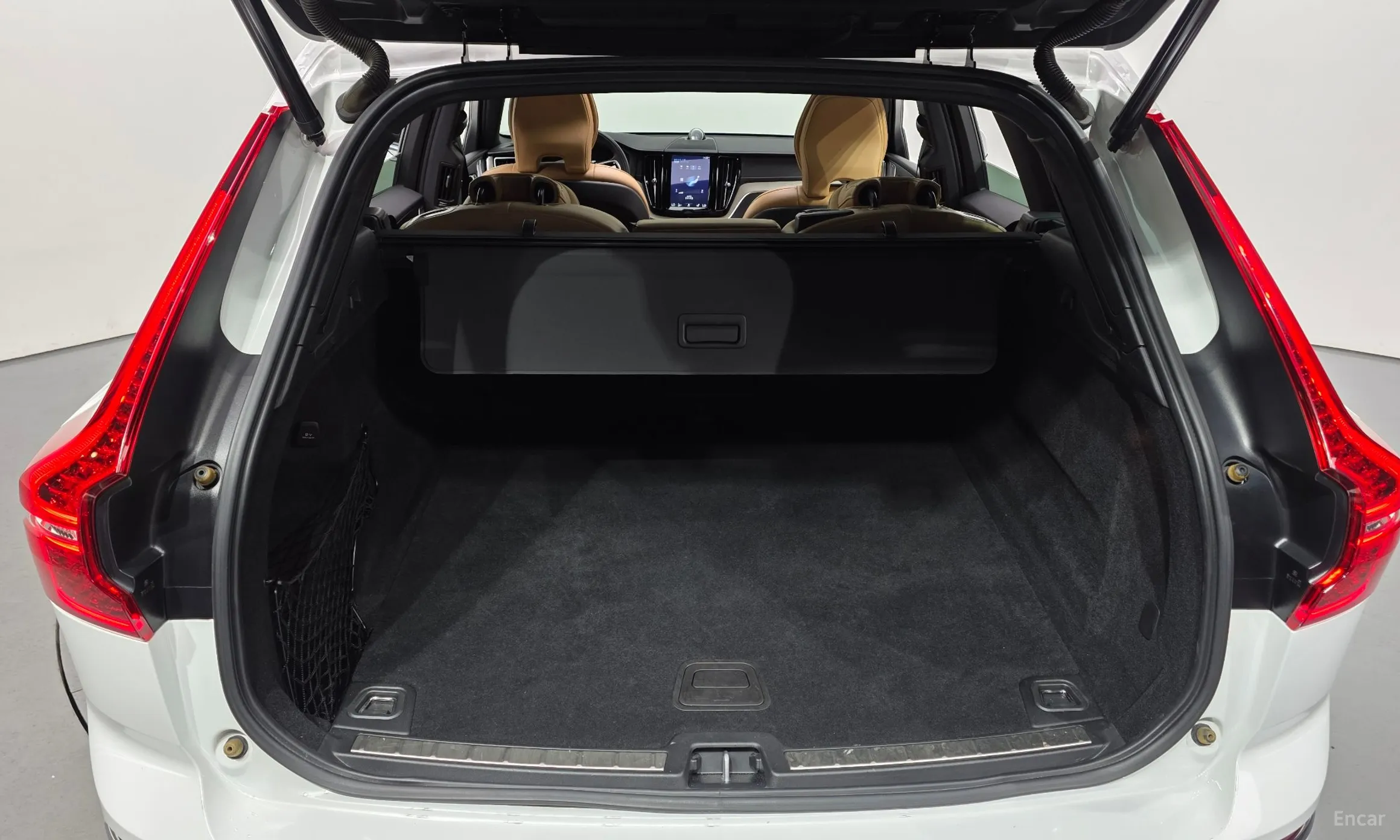Volvo XC60 Gen 2 превью 19
