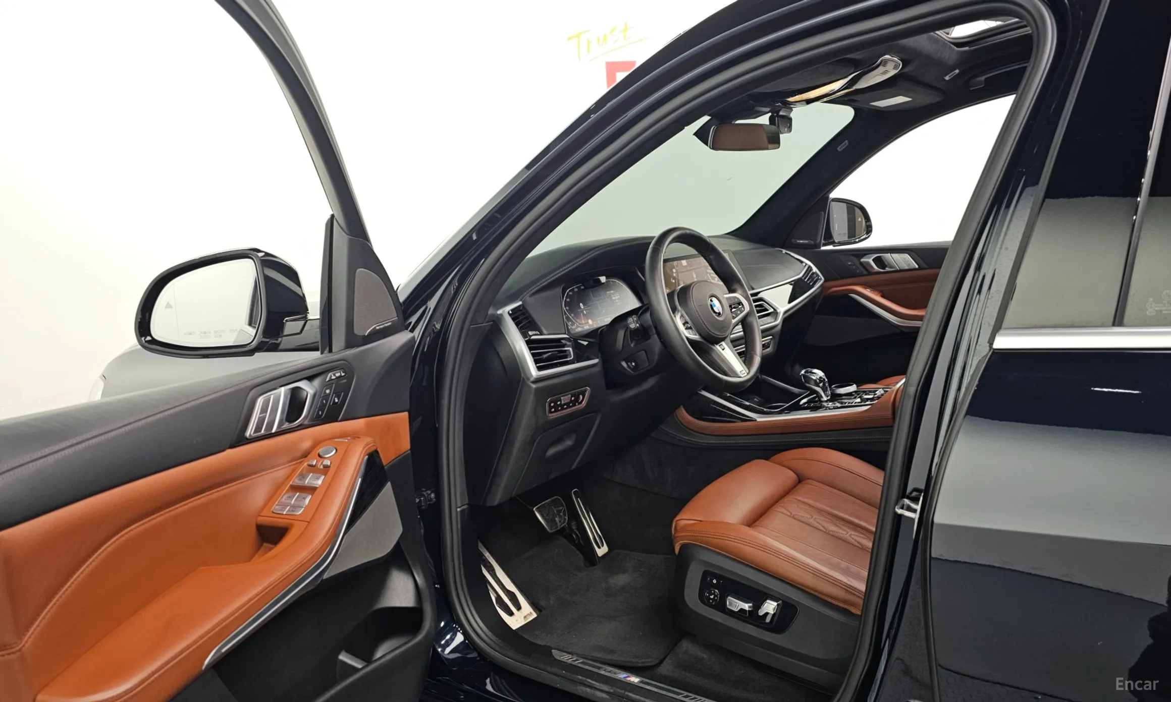 BMW X7 (G07) превью 10