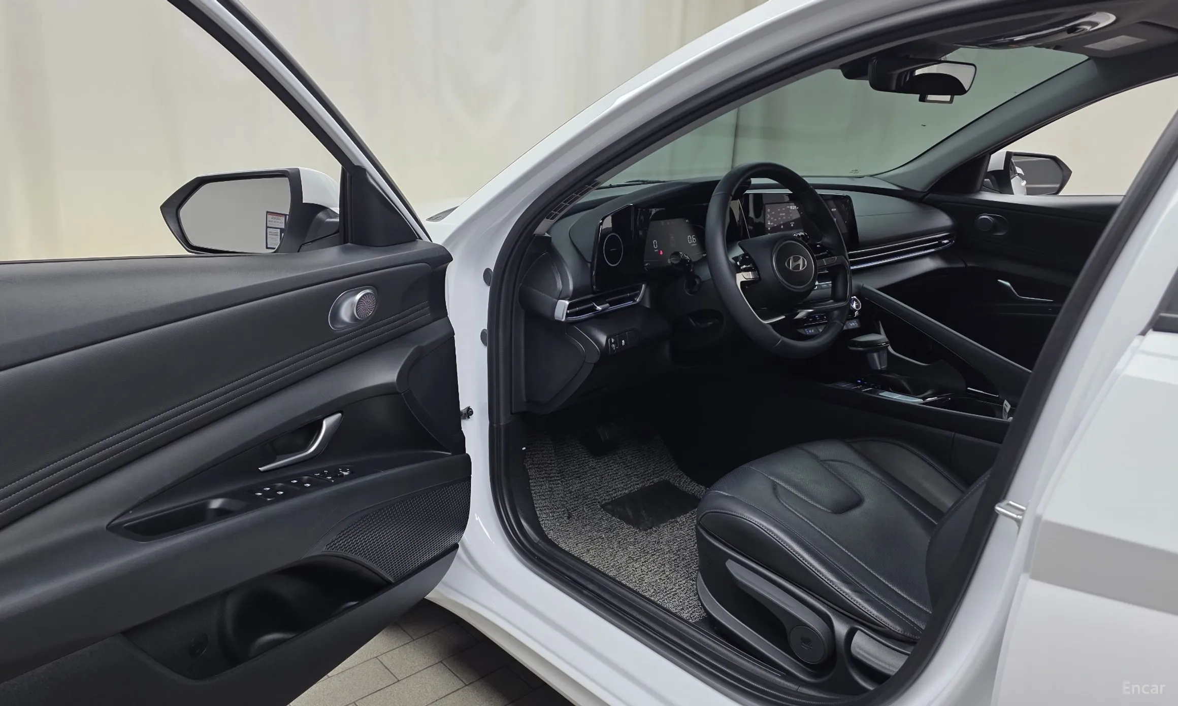Hyundai Avante (CN7) превью 10