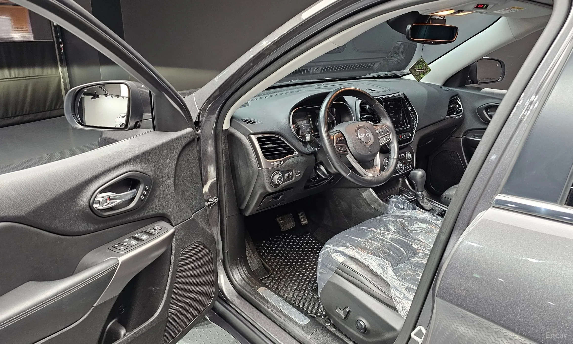 Jeep Cherokee (KL) превью 10