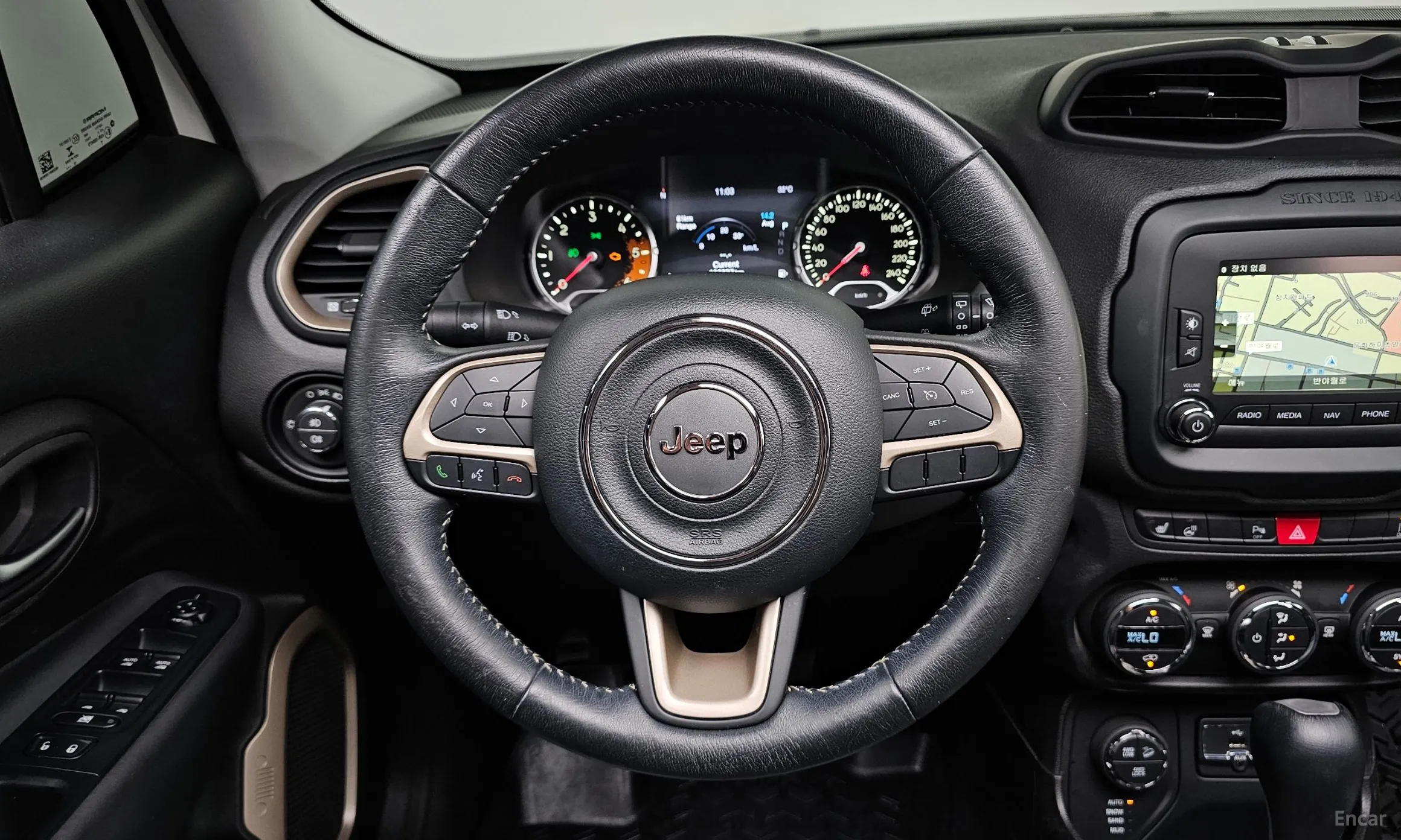 Jeep Renegade превью 13