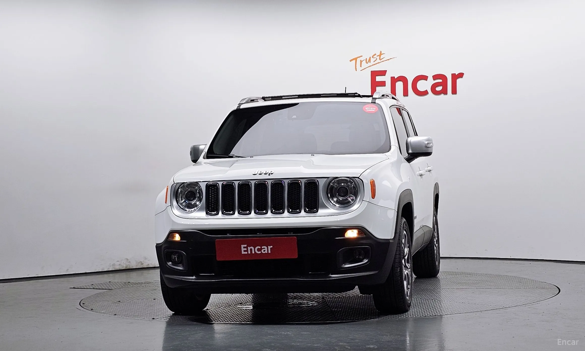Jeep Renegade превью 3
