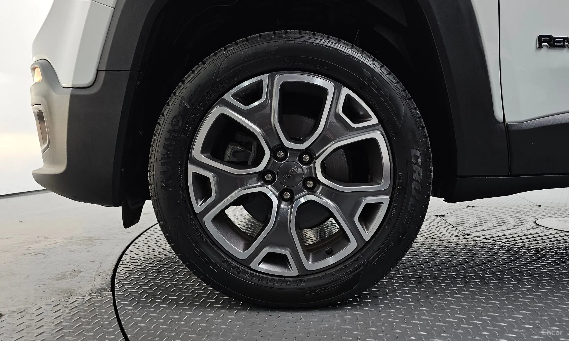 Jeep Renegade превью 5