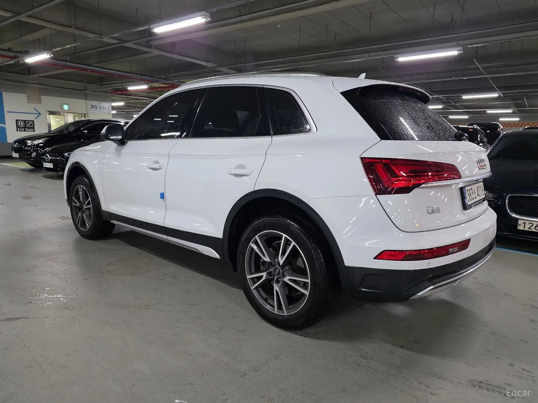 Audi Q5 (FY) превью 4