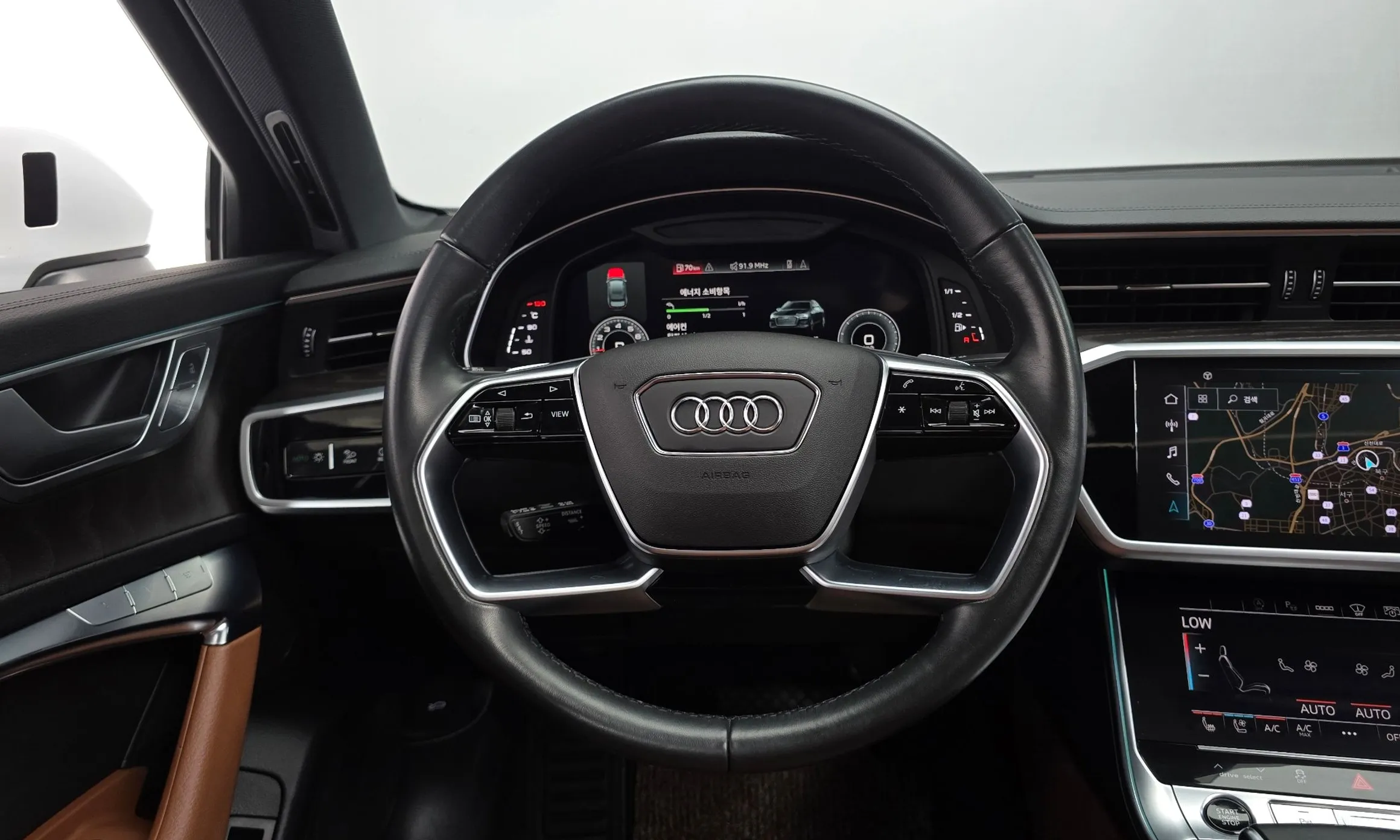 Audi A6 (C8) превью 12