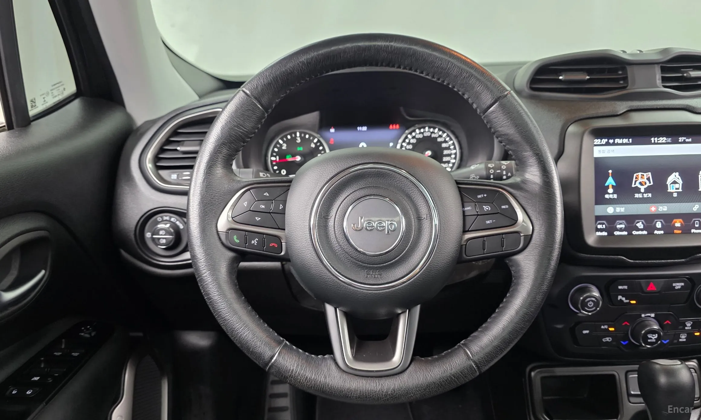 Jeep Renegade превью 12