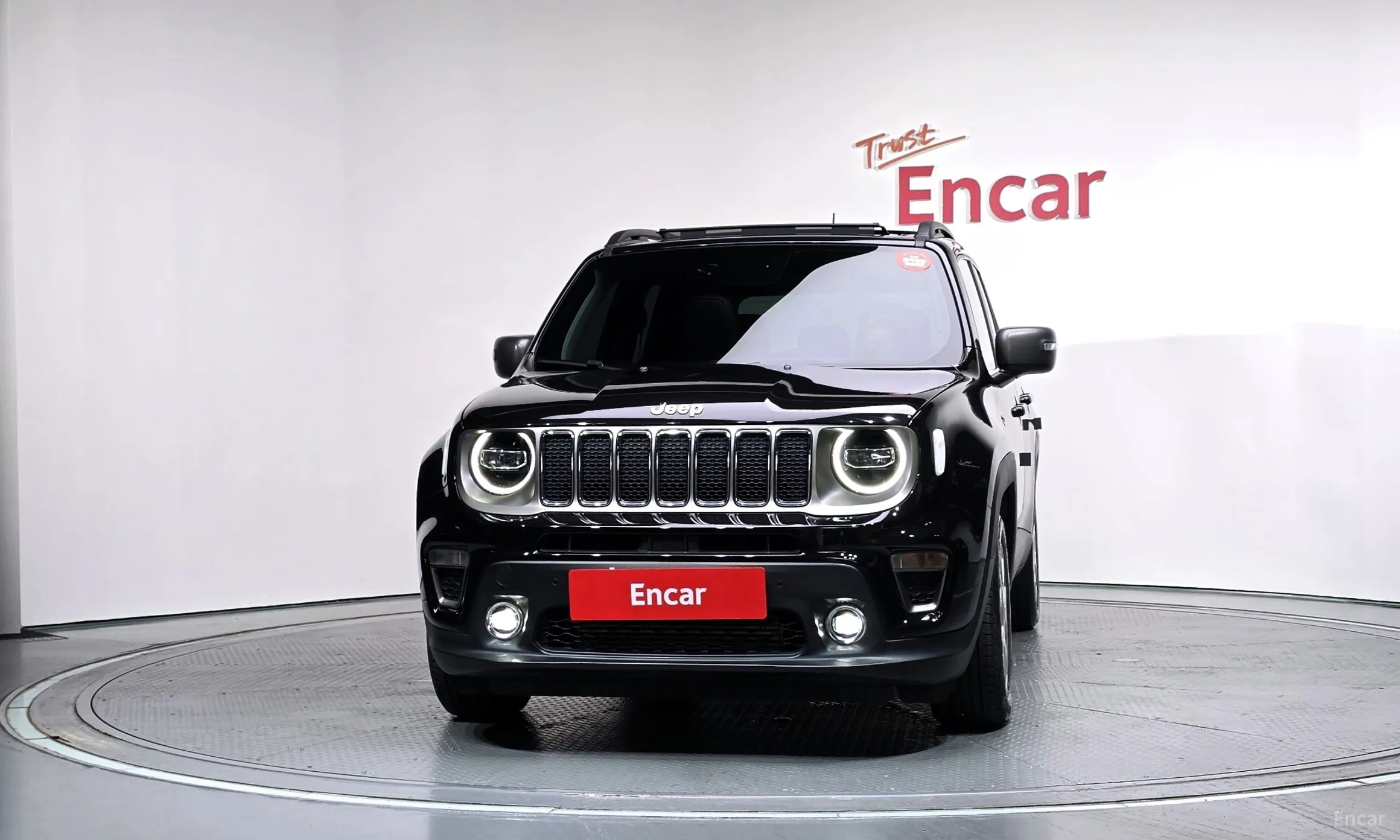 Jeep Renegade превью 3