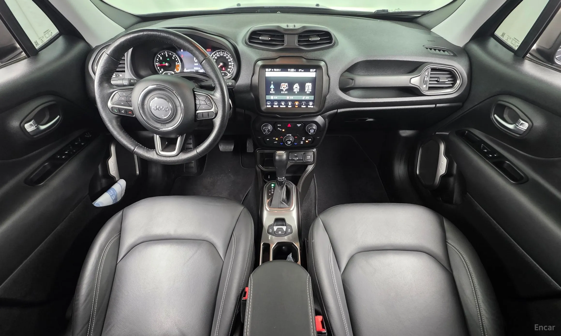 Jeep Renegade превью 7