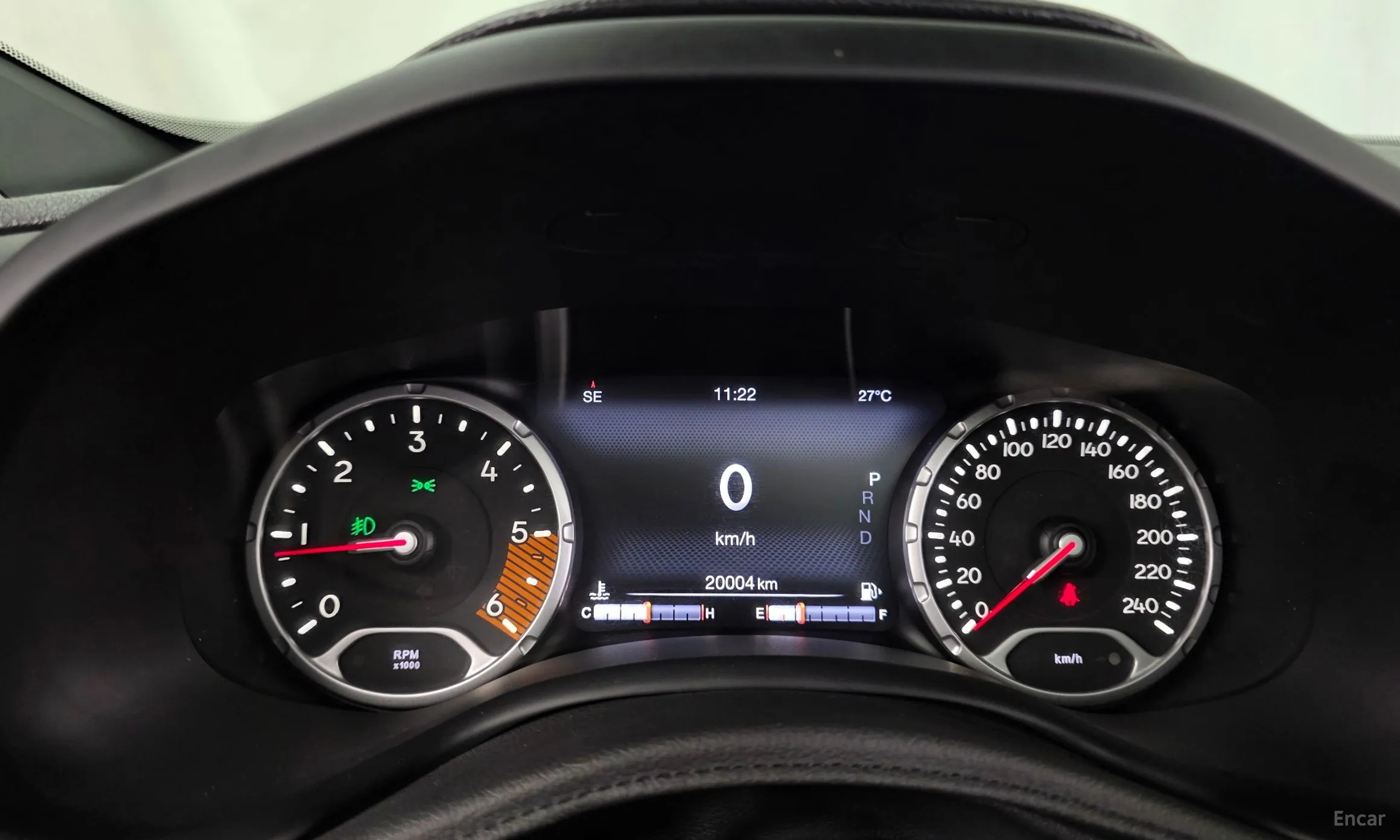 Jeep Renegade превью 8