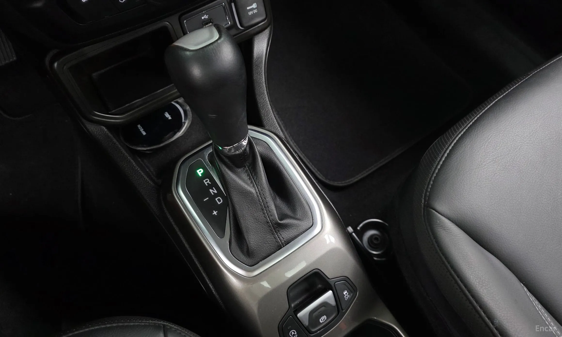 Jeep Renegade превью 9