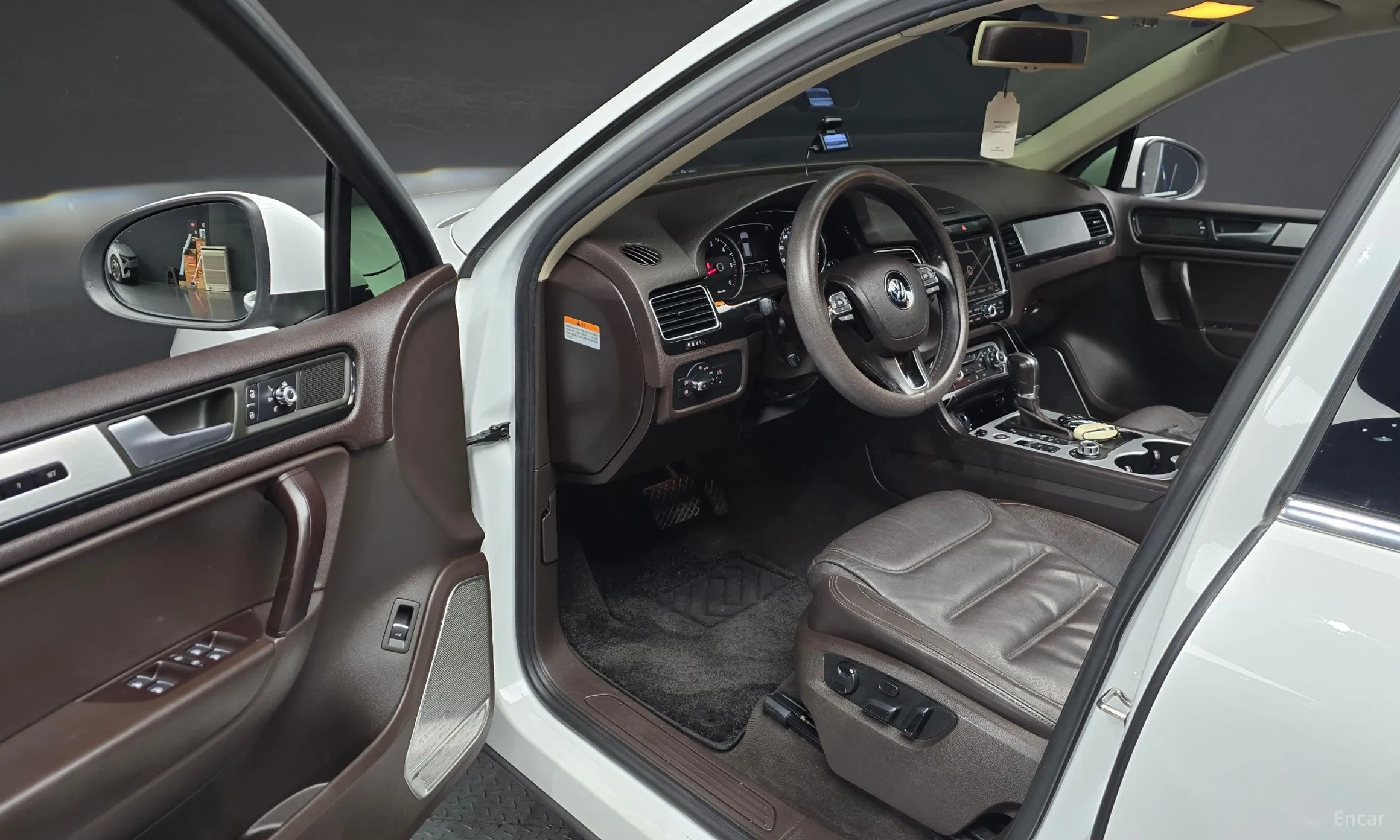Volkswagen New Touareg превью 10