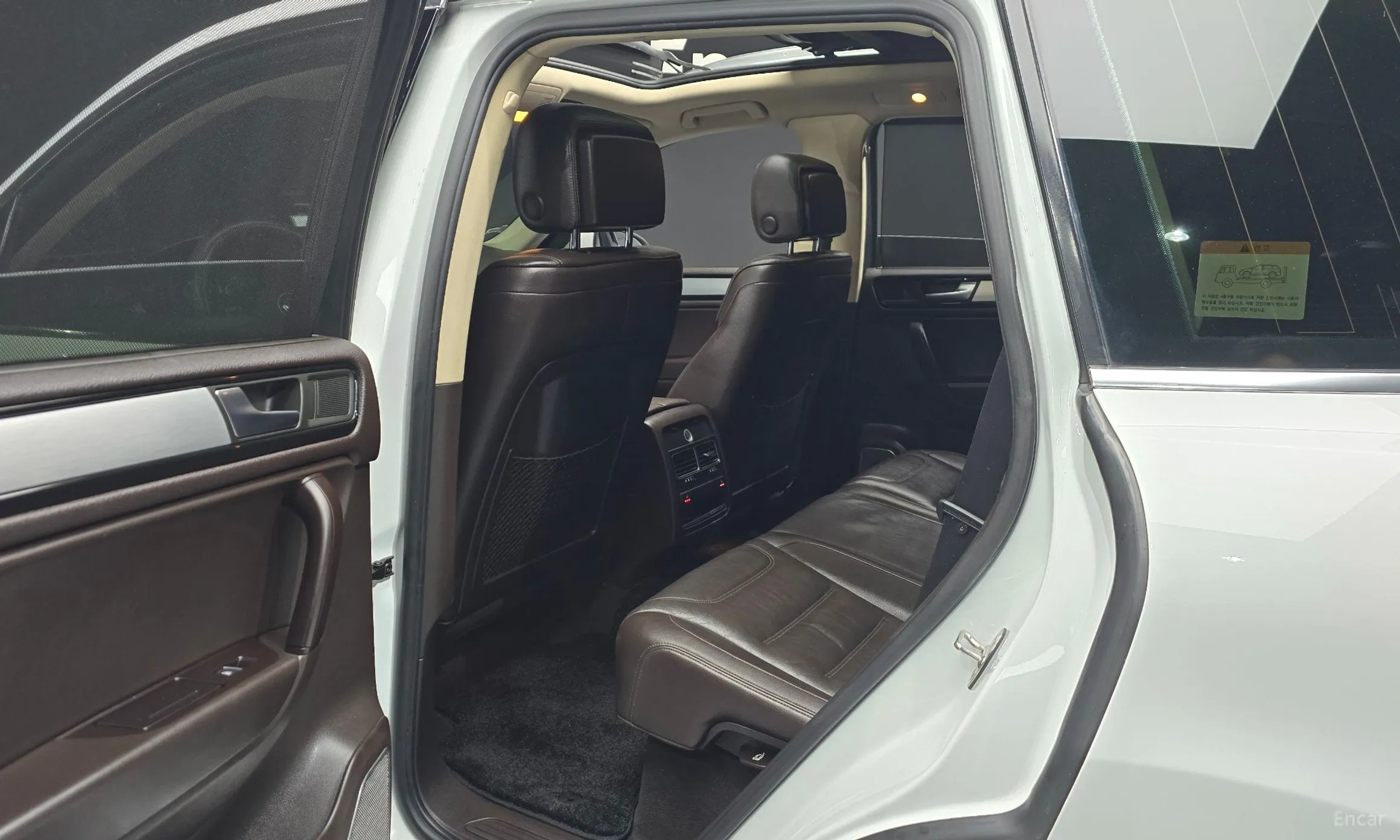Volkswagen New Touareg превью 11