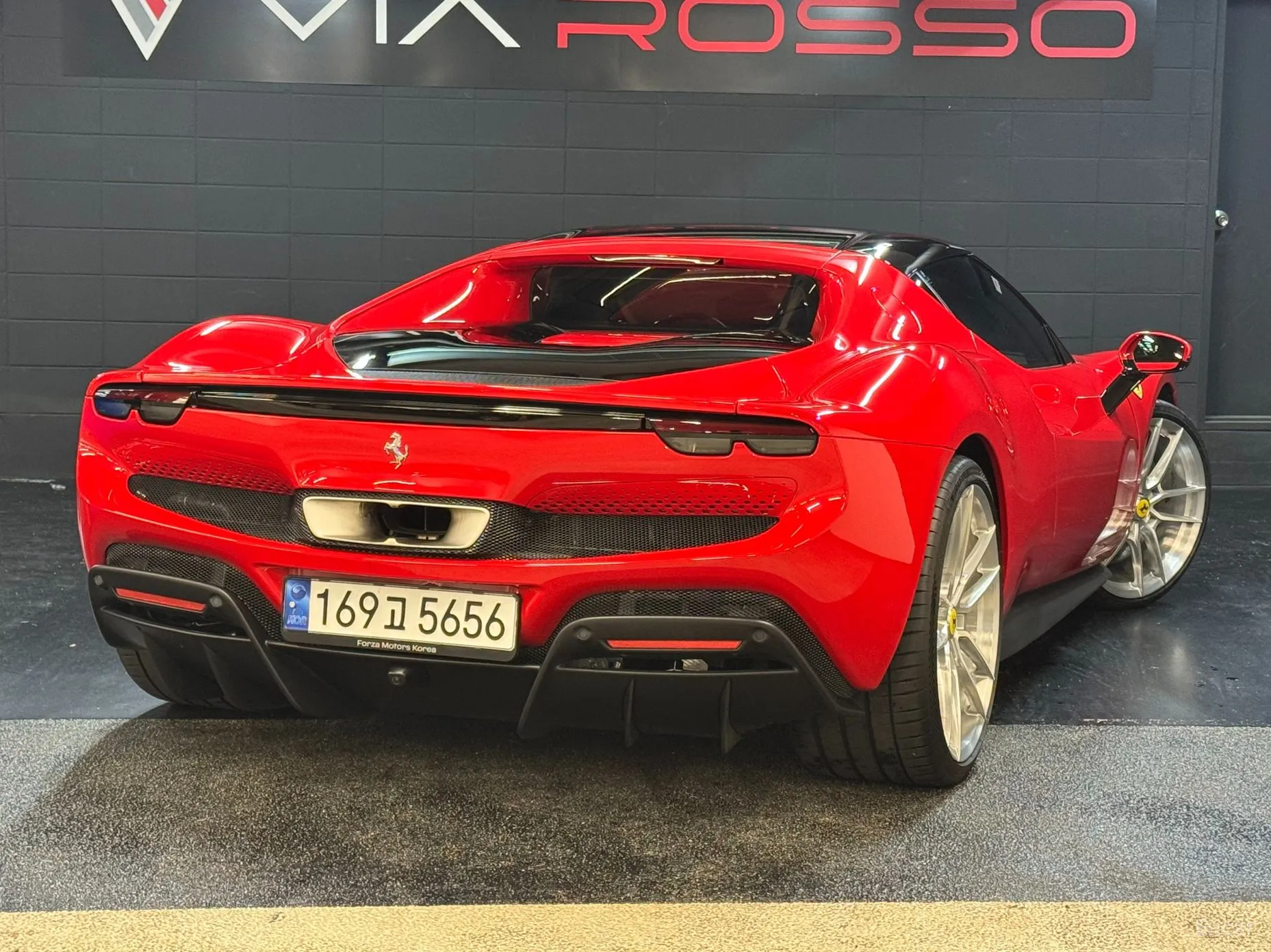 Ferrari 296 GTB превью 4