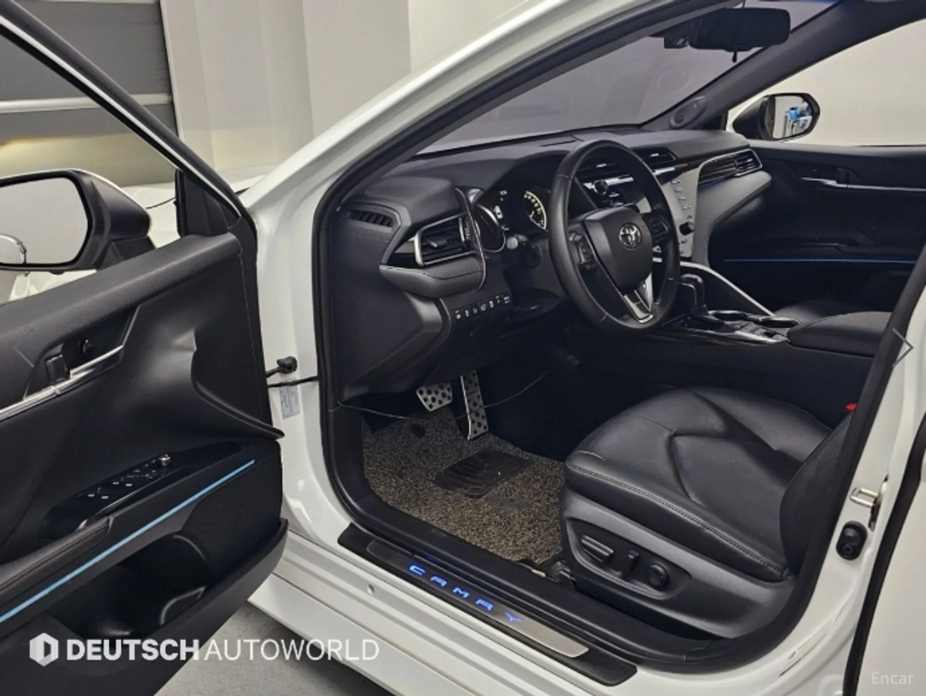Toyota Camry (XV70) превью 11