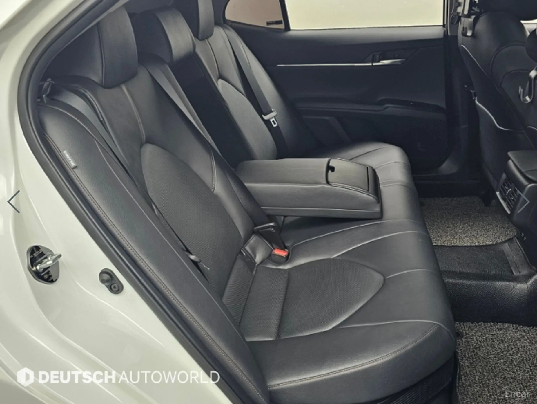 Toyota Camry (XV70) превью 12