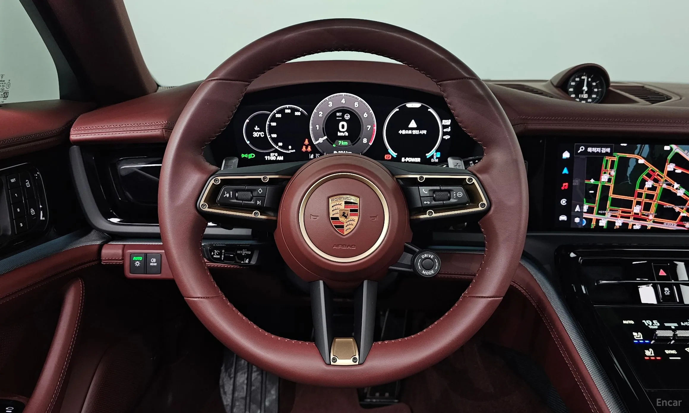 Porsche Panamera (976) превью 13