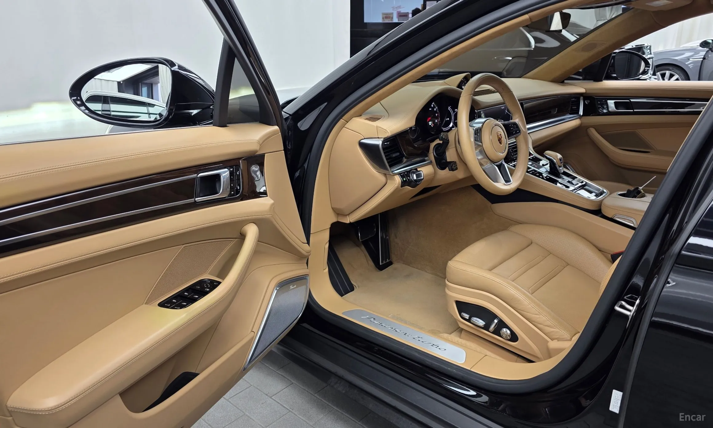 Porsche Panamera (971) превью 10