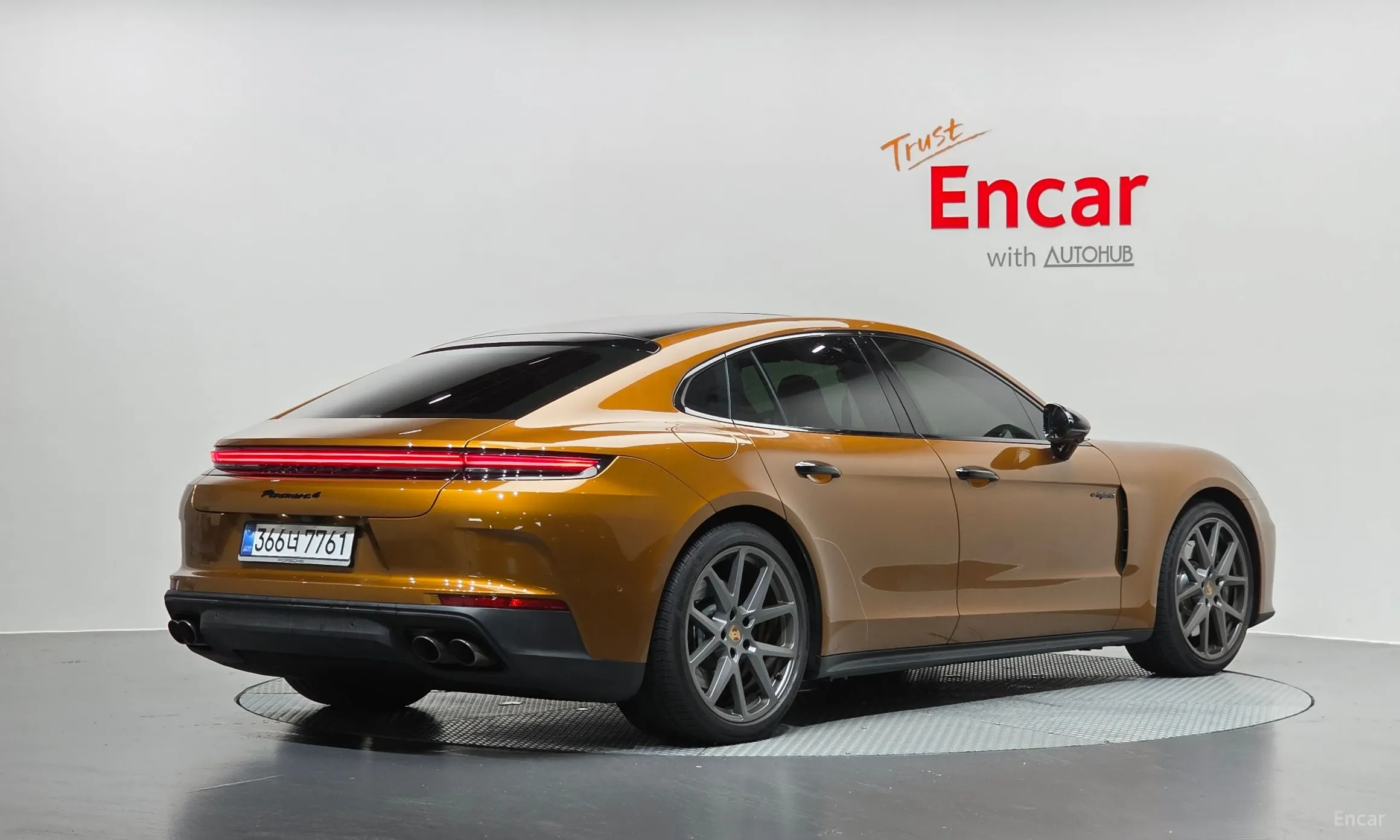 Porsche Panamera (976)