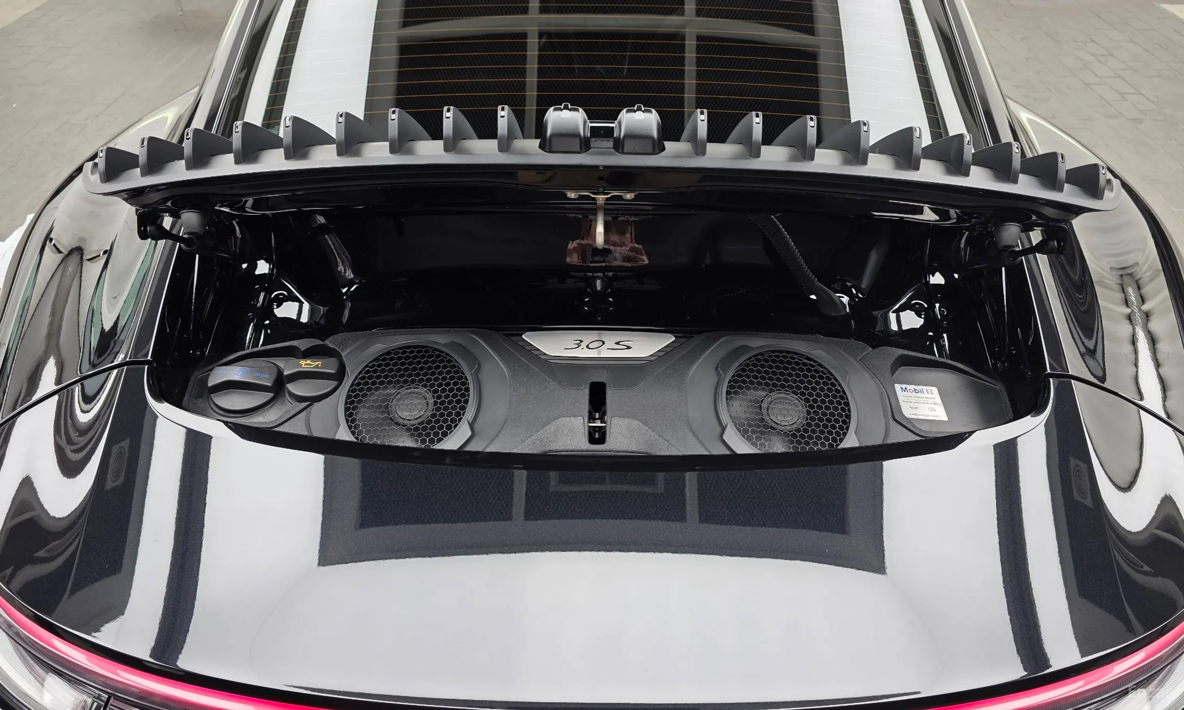 Porsche 911 (992) превью 20