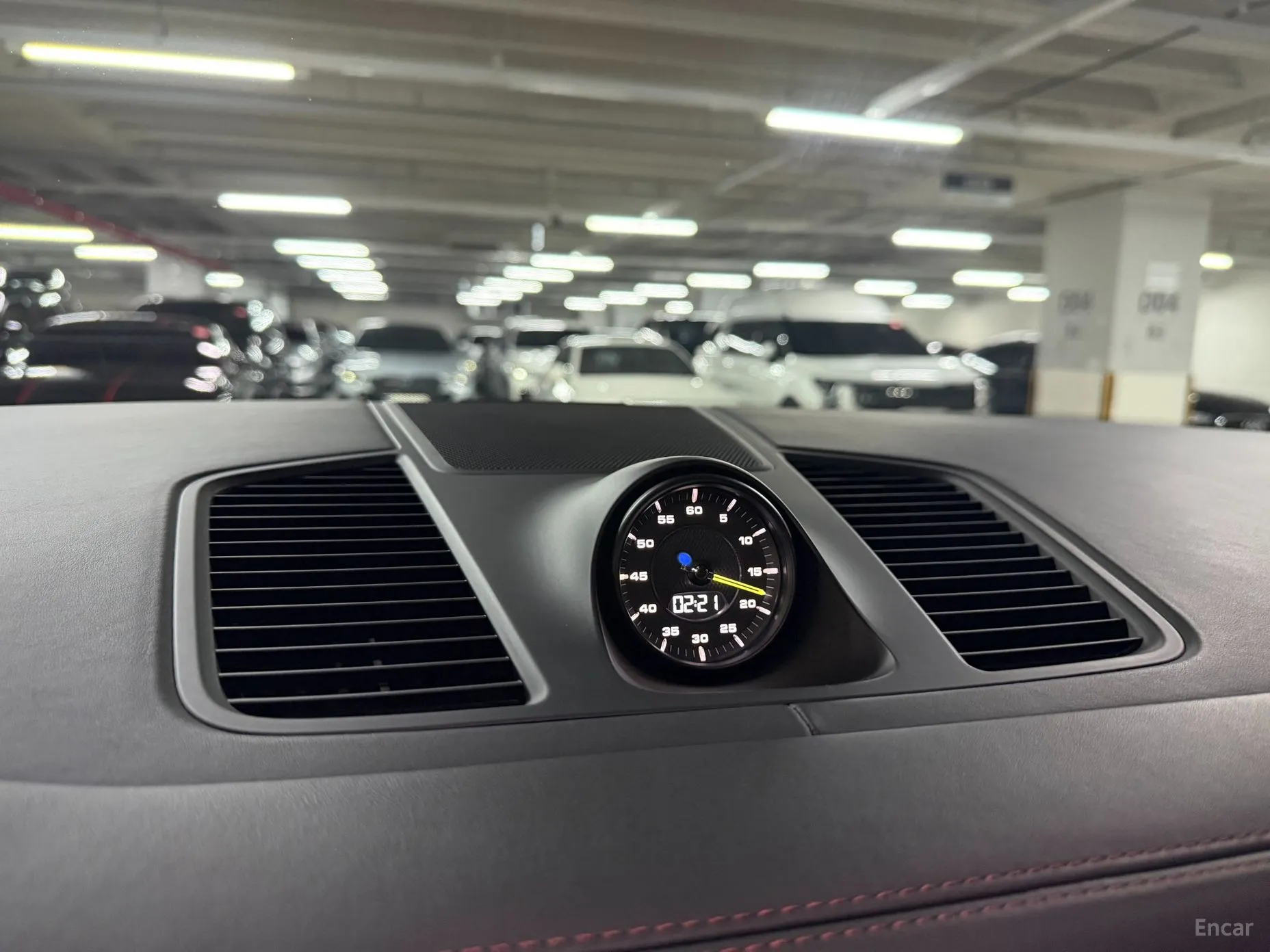 Porsche Cayenne (PO536) превью 18