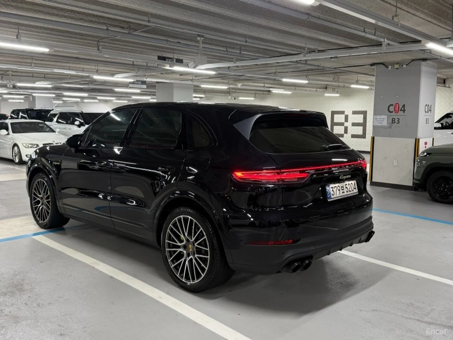 Porsche Cayenne (PO536) превью 5