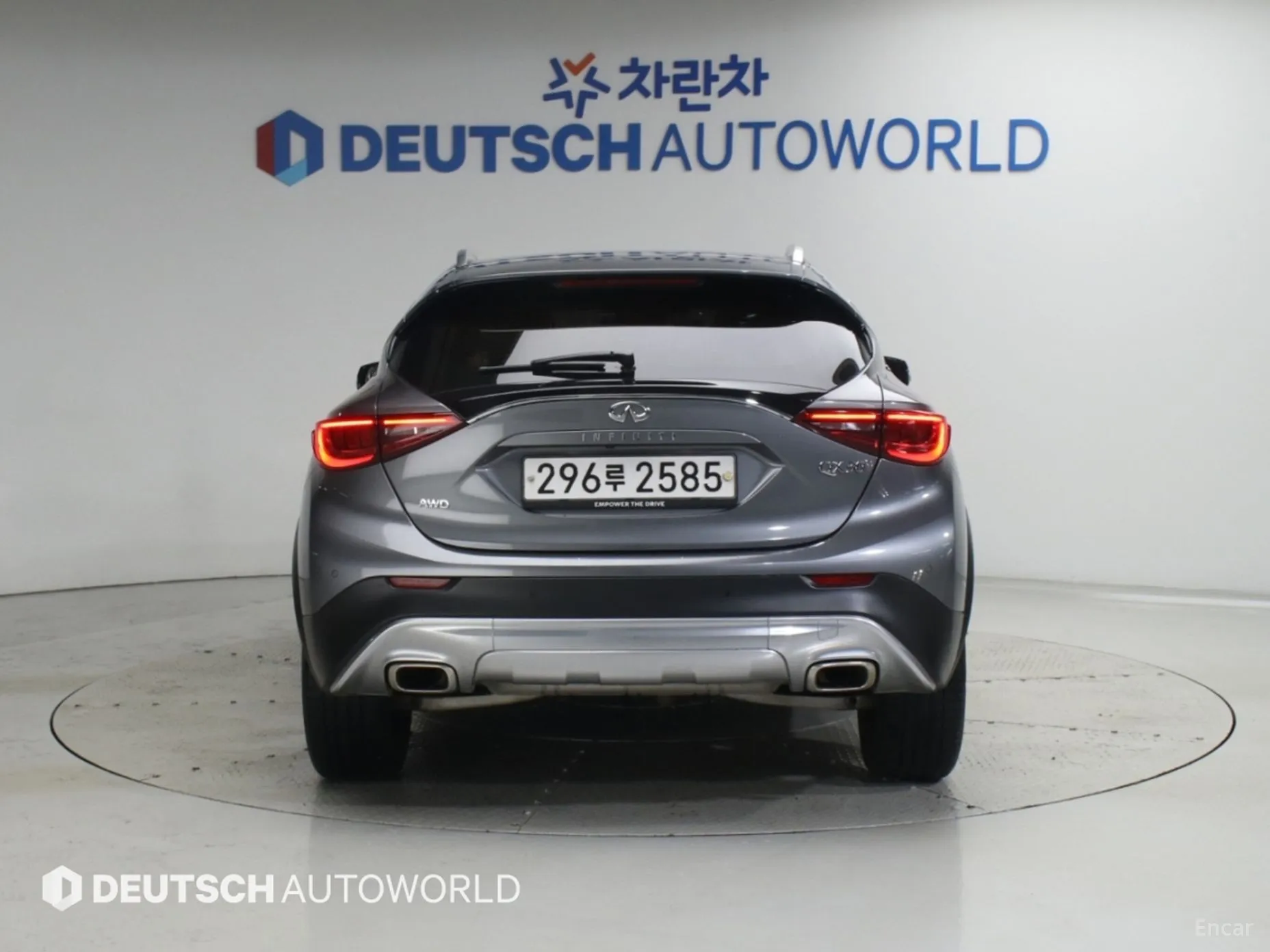 Infiniti QX30 превью 4