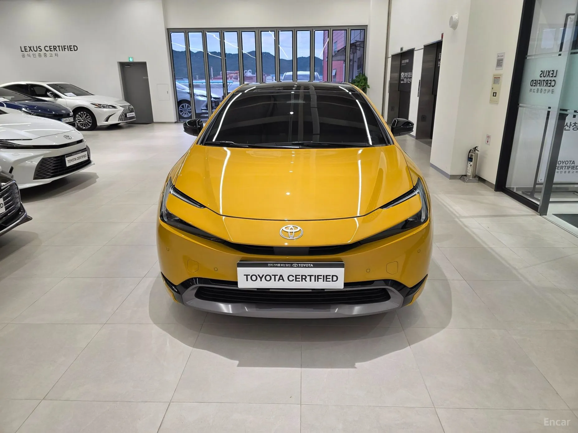 Toyota Prius 5th Generation превью 3
