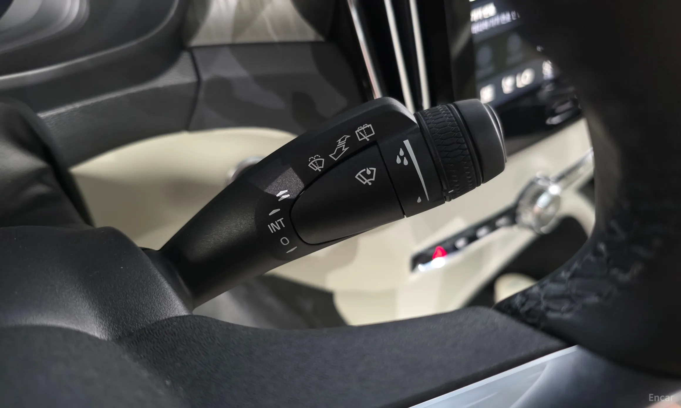 Volvo XC40 превью 20
