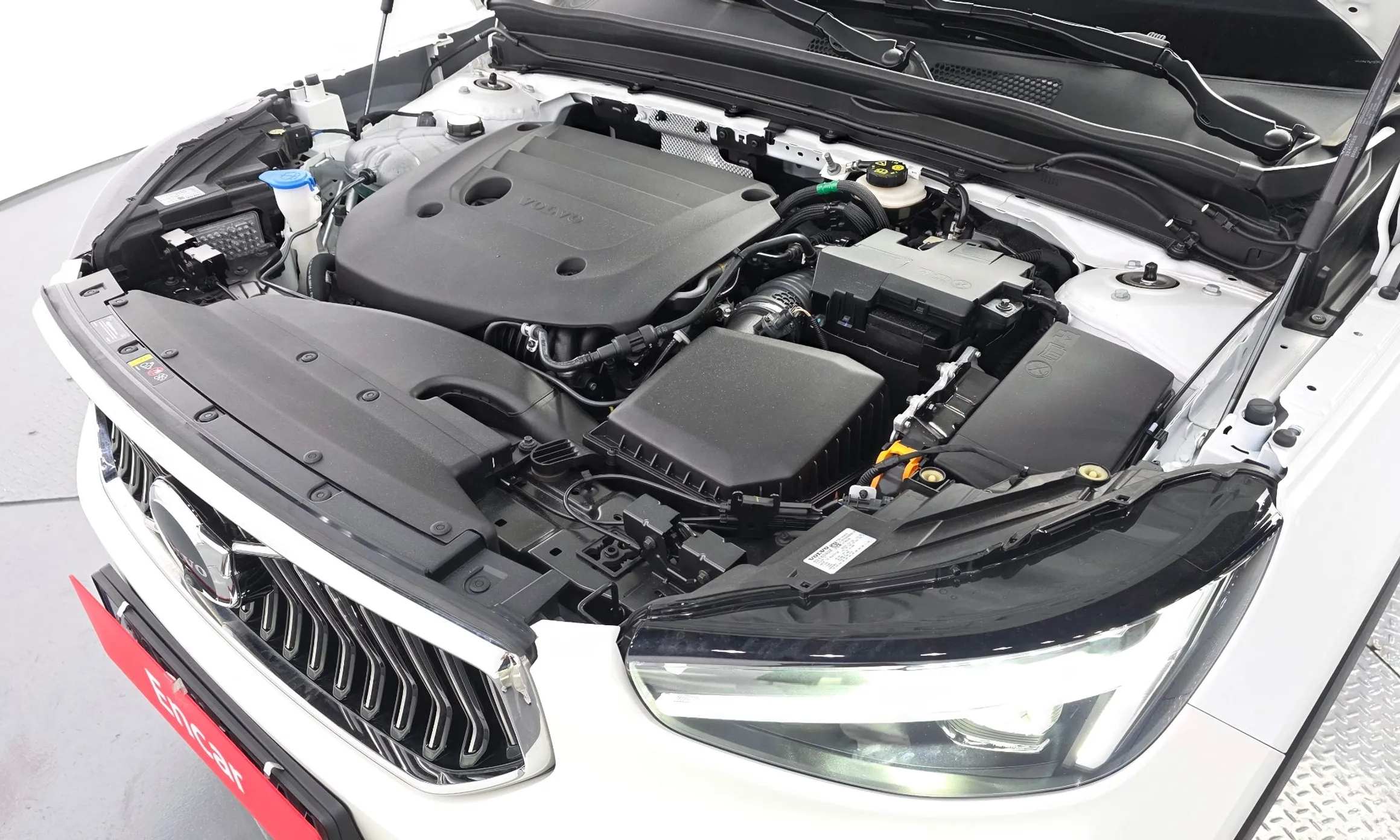 Volvo XC40 превью 6
