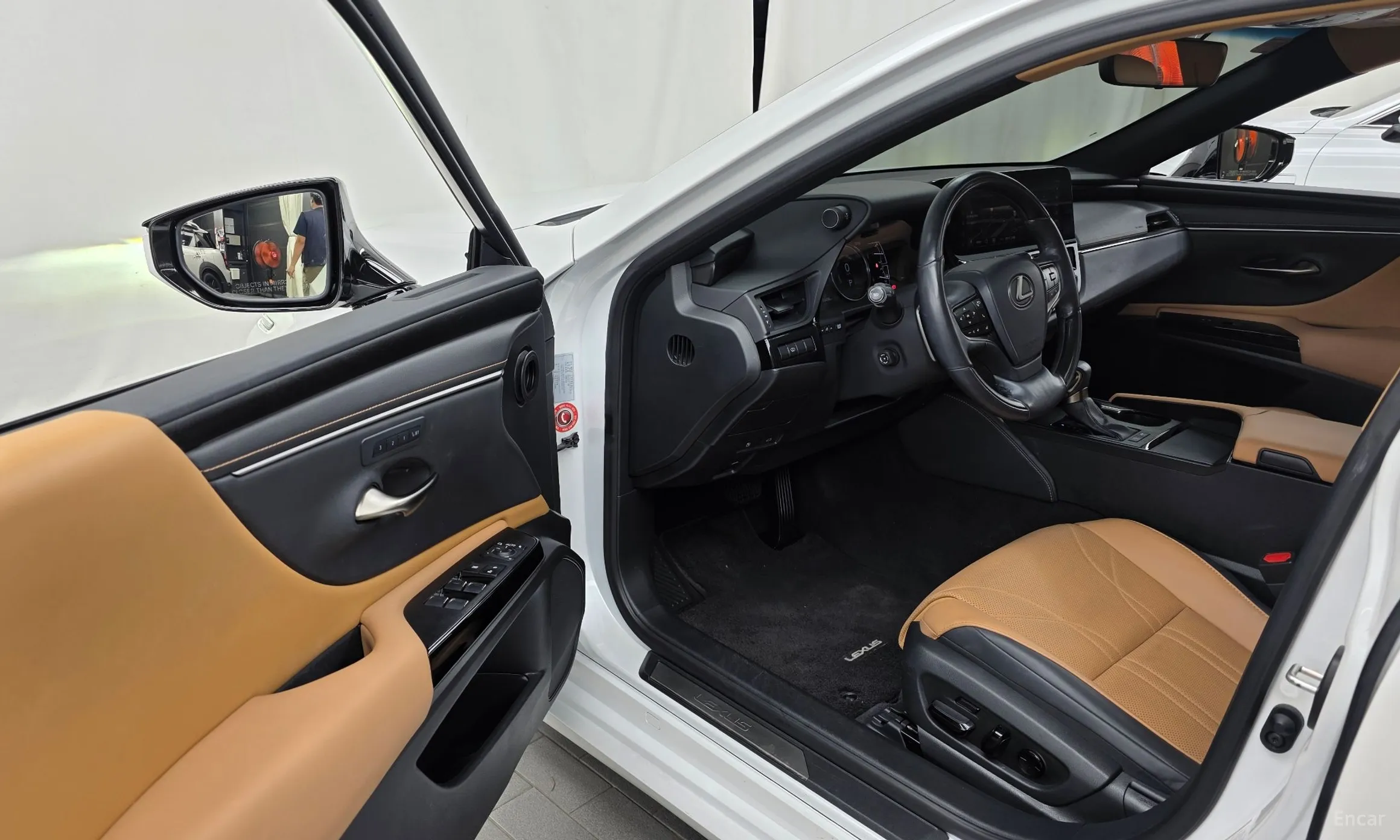 Lexus ES300h 7th Generation превью 10