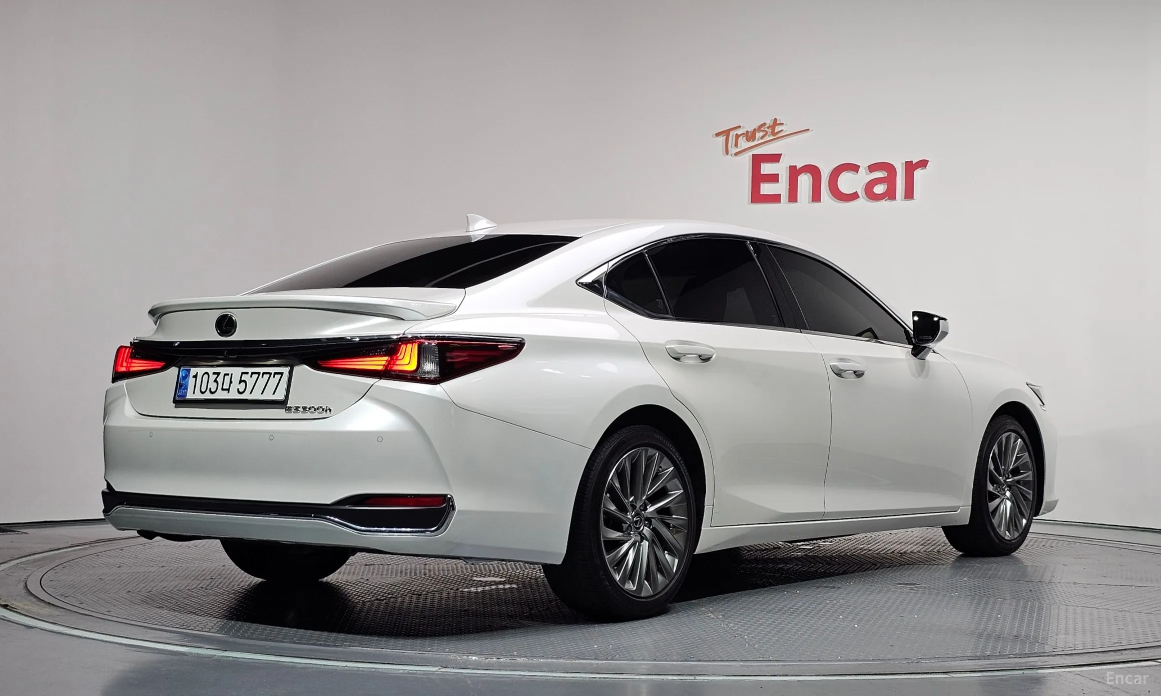 Lexus ES300h 7th Generation